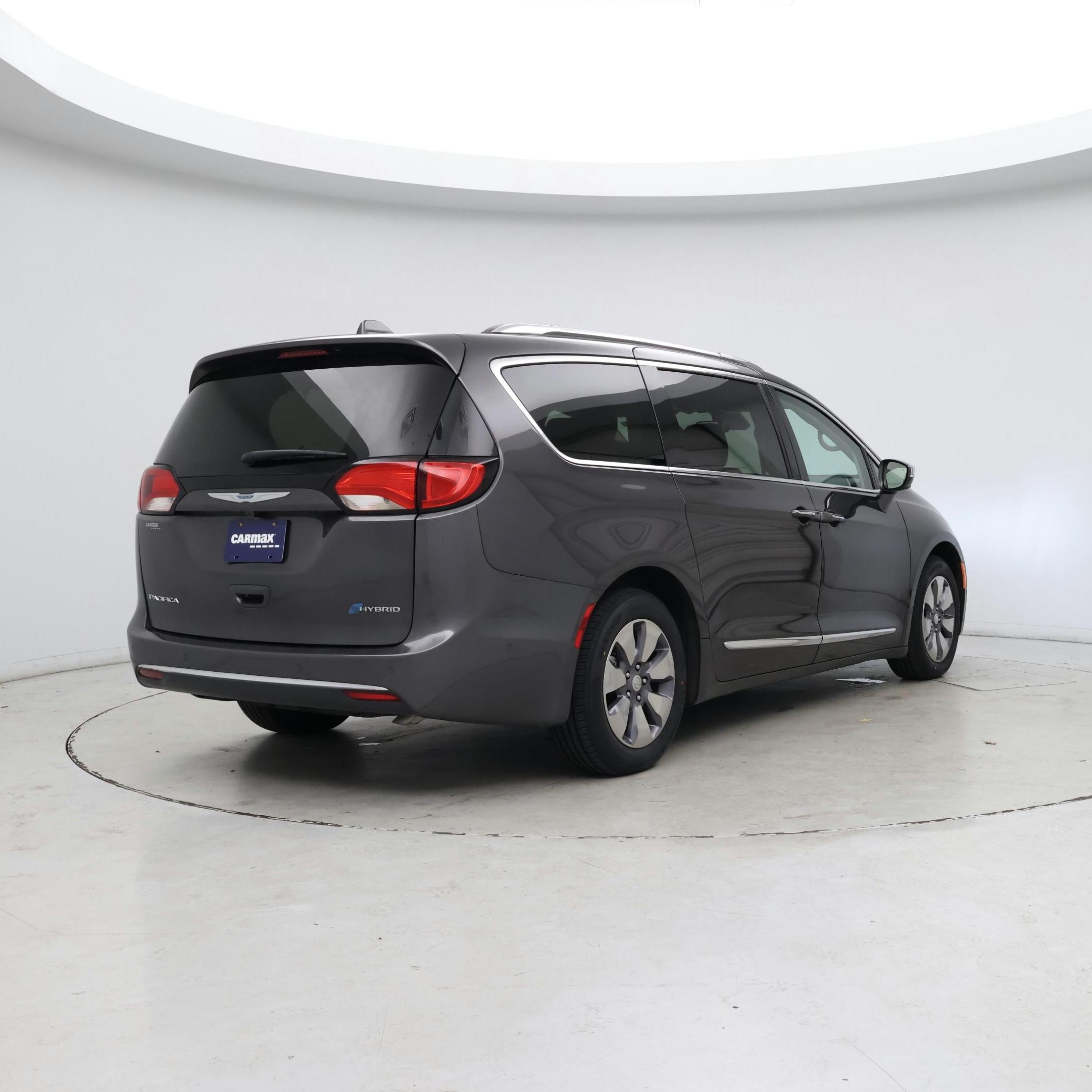 Thumbnail: 2020 Chrysler Pacifica - 8