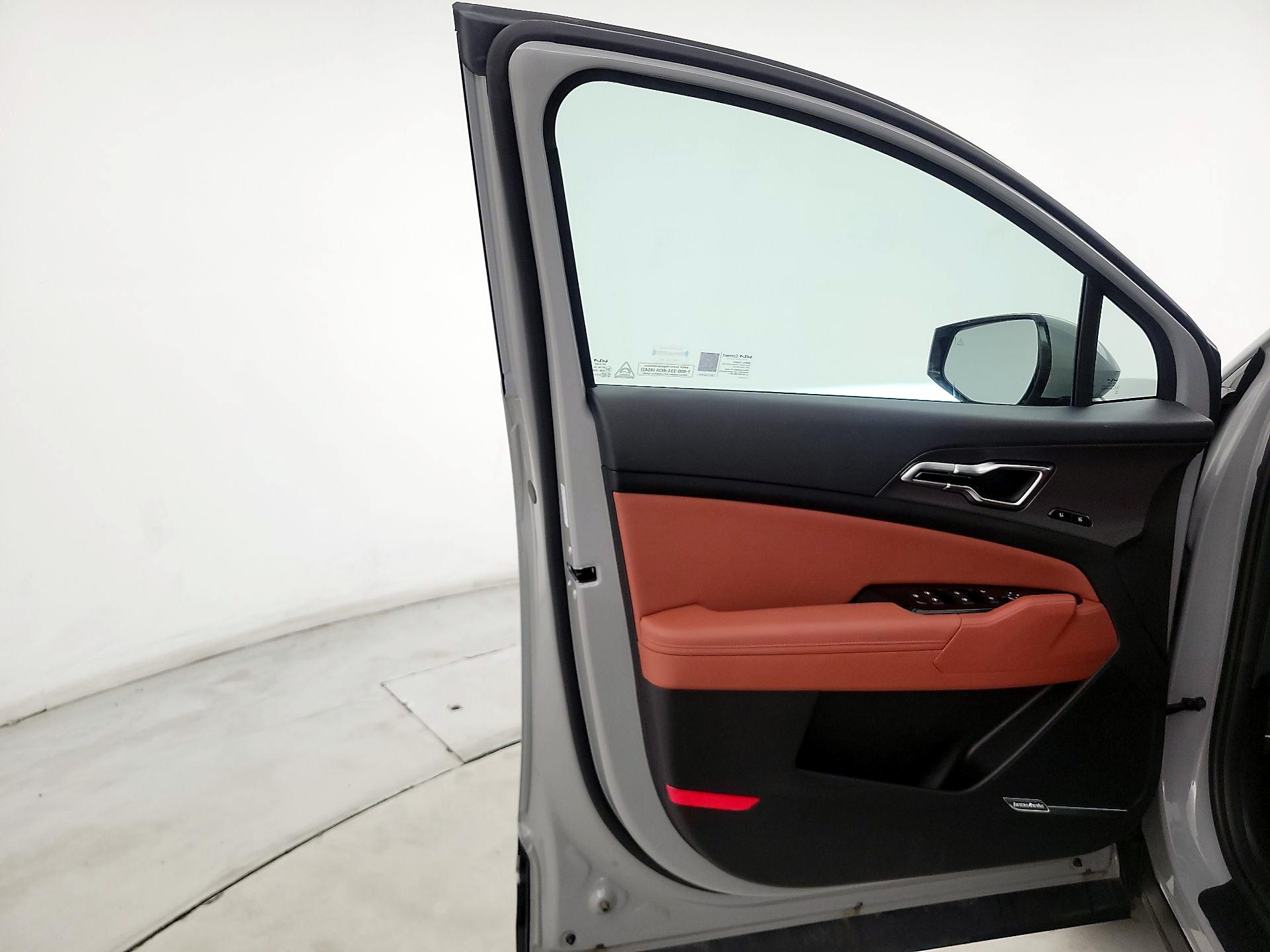 Thumbnail: 2025 Kia Sportage - 12