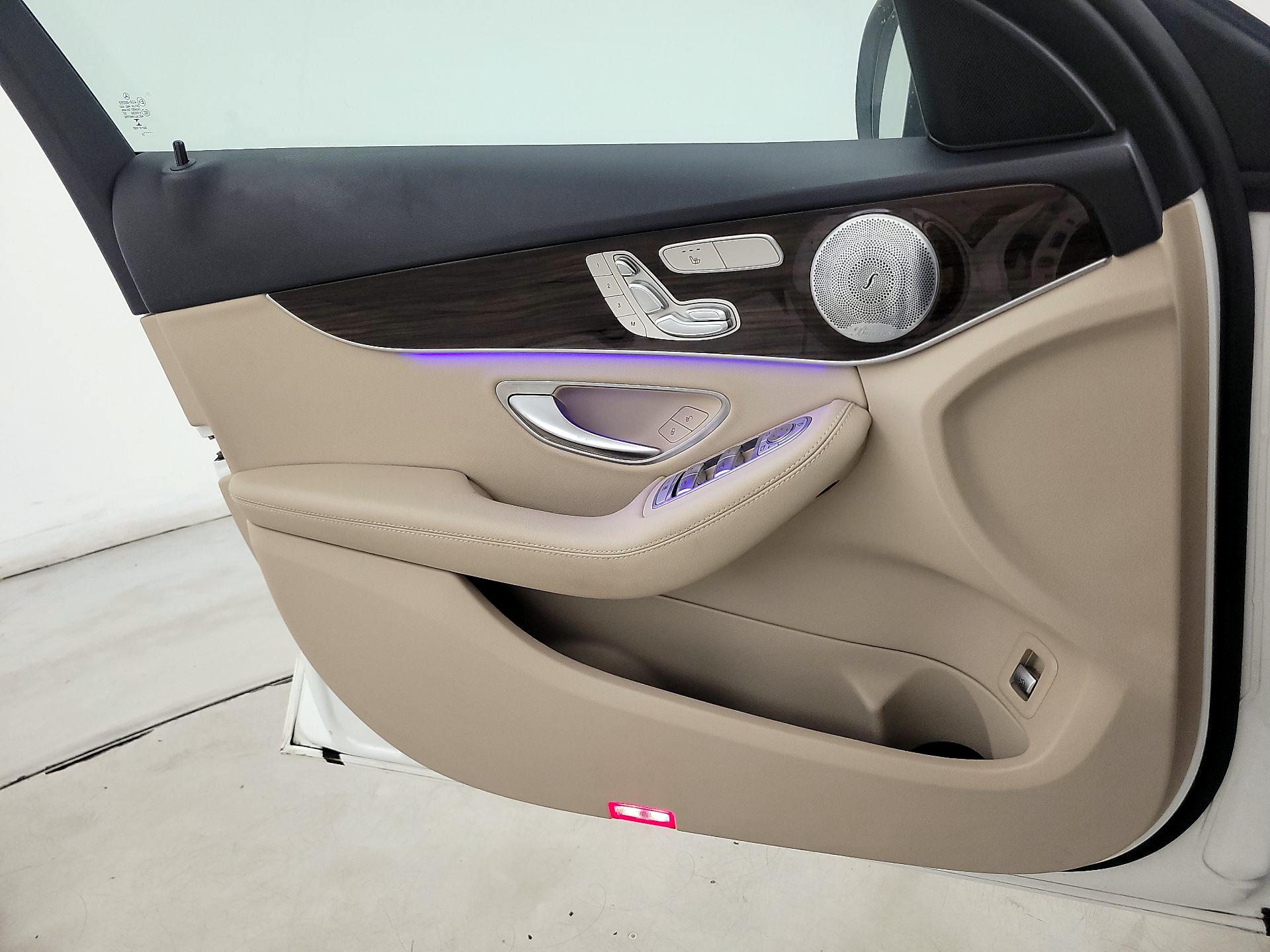 Thumbnail: 2021 Mercedes-Benz C-Class - 12