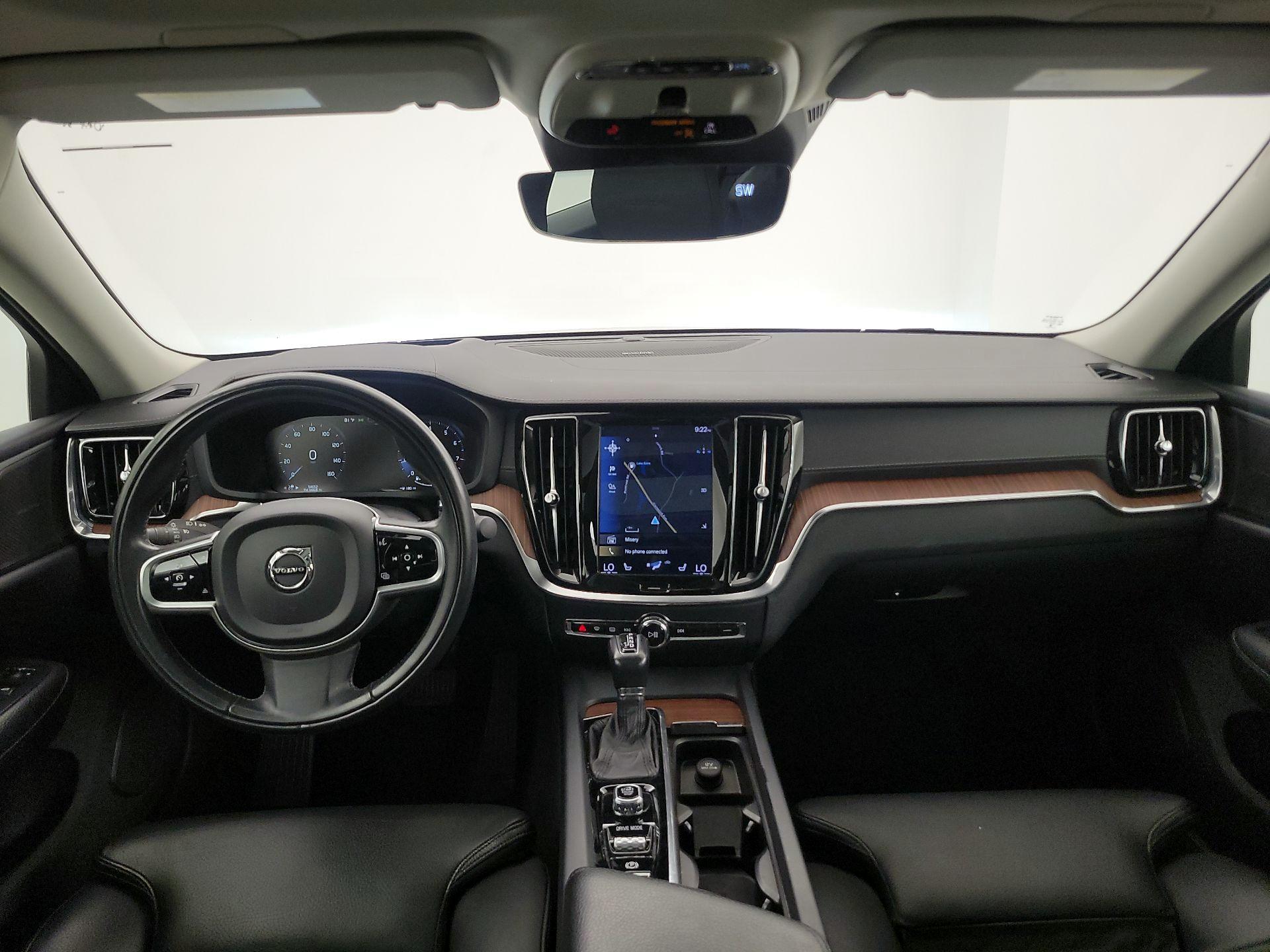 Thumbnail: 2019 Volvo S60 - 9