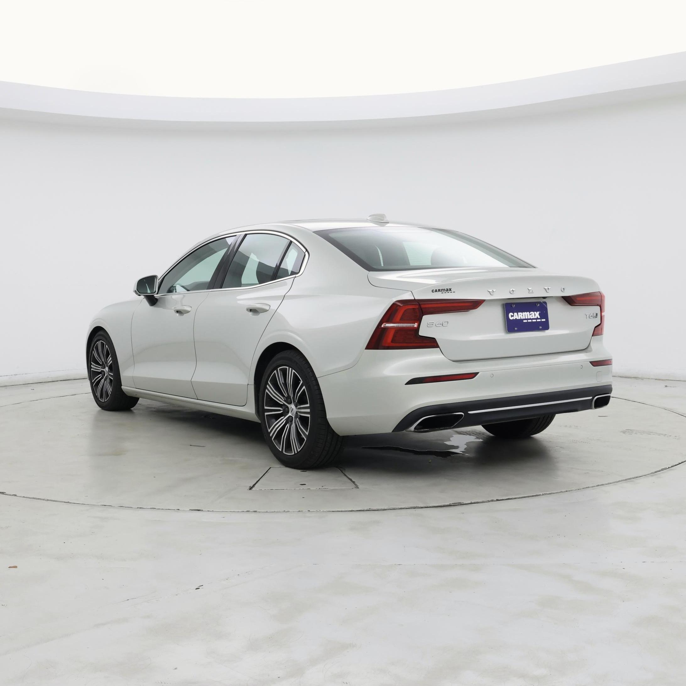 Thumbnail: 2019 Volvo S60 - 2