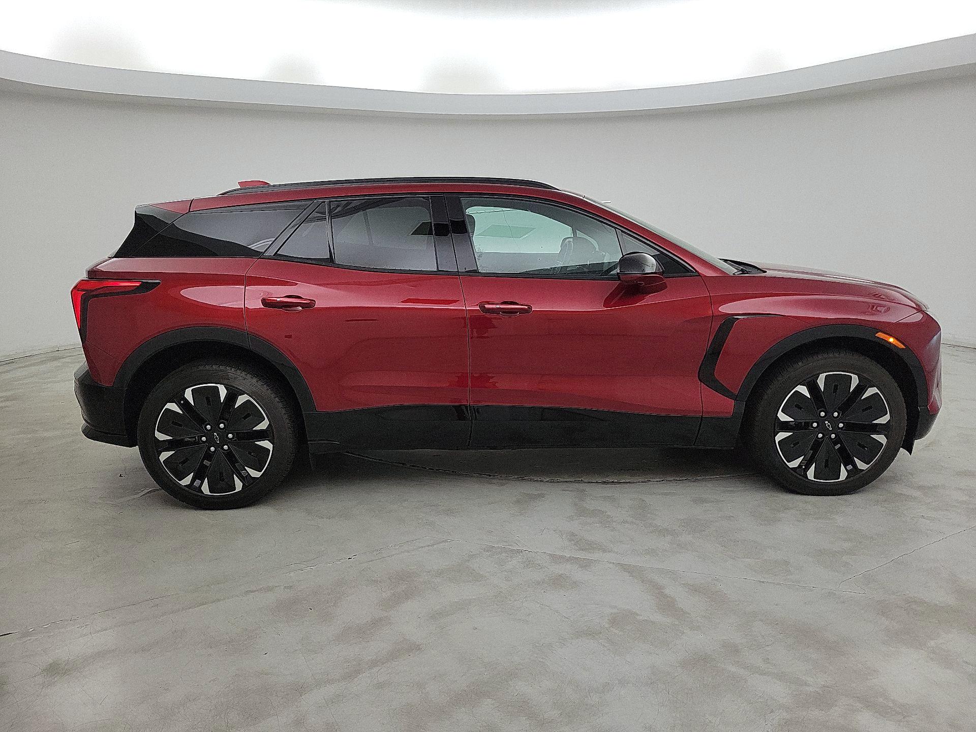 Thumbnail: 2024 Chevrolet Blazer EV - 4