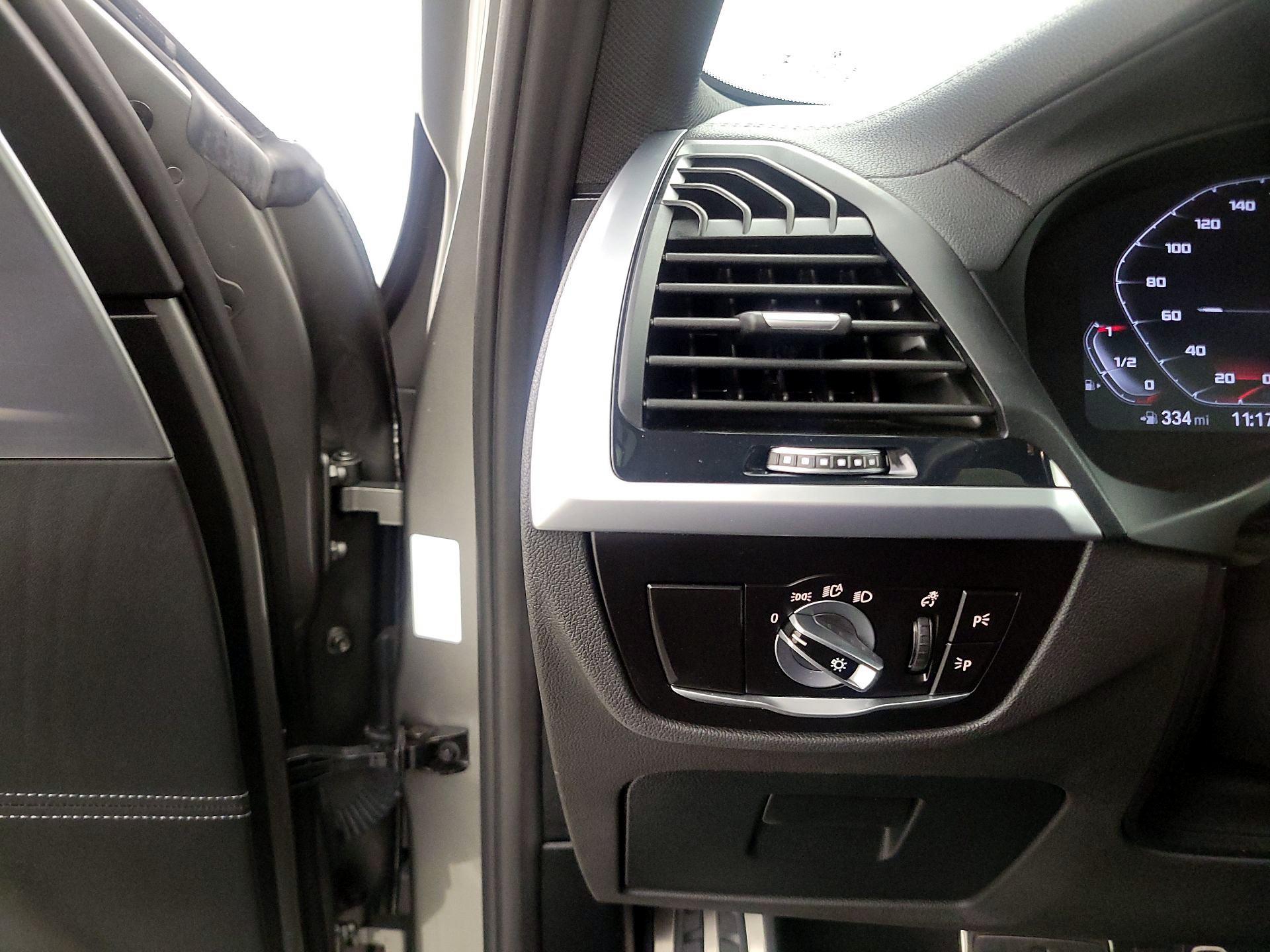 Thumbnail: 2021 BMW X4 - 13