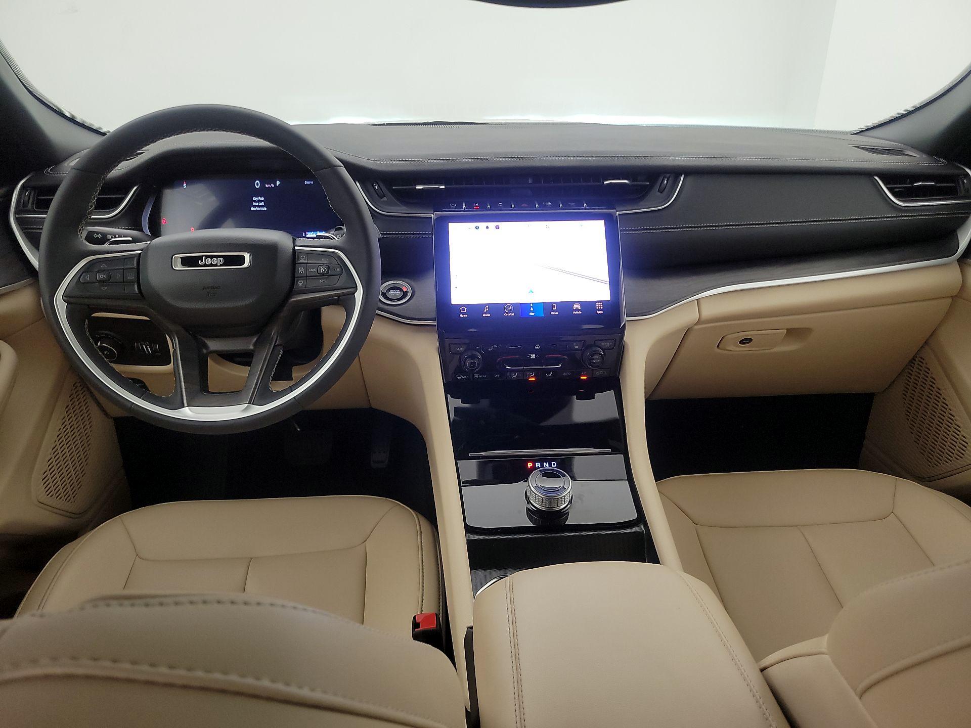 Thumbnail: 2024 Jeep Grand Cherokee - 9