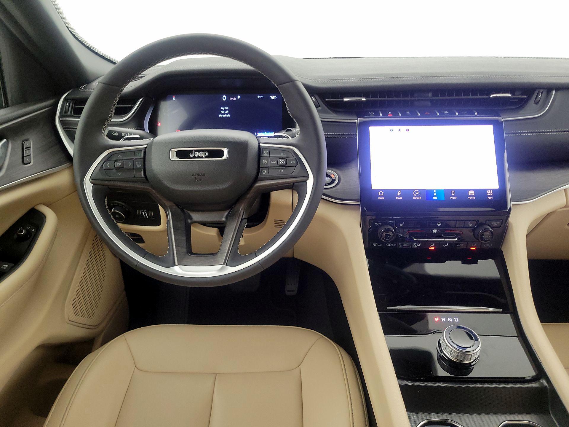 Thumbnail: 2024 Jeep Grand Cherokee - 10