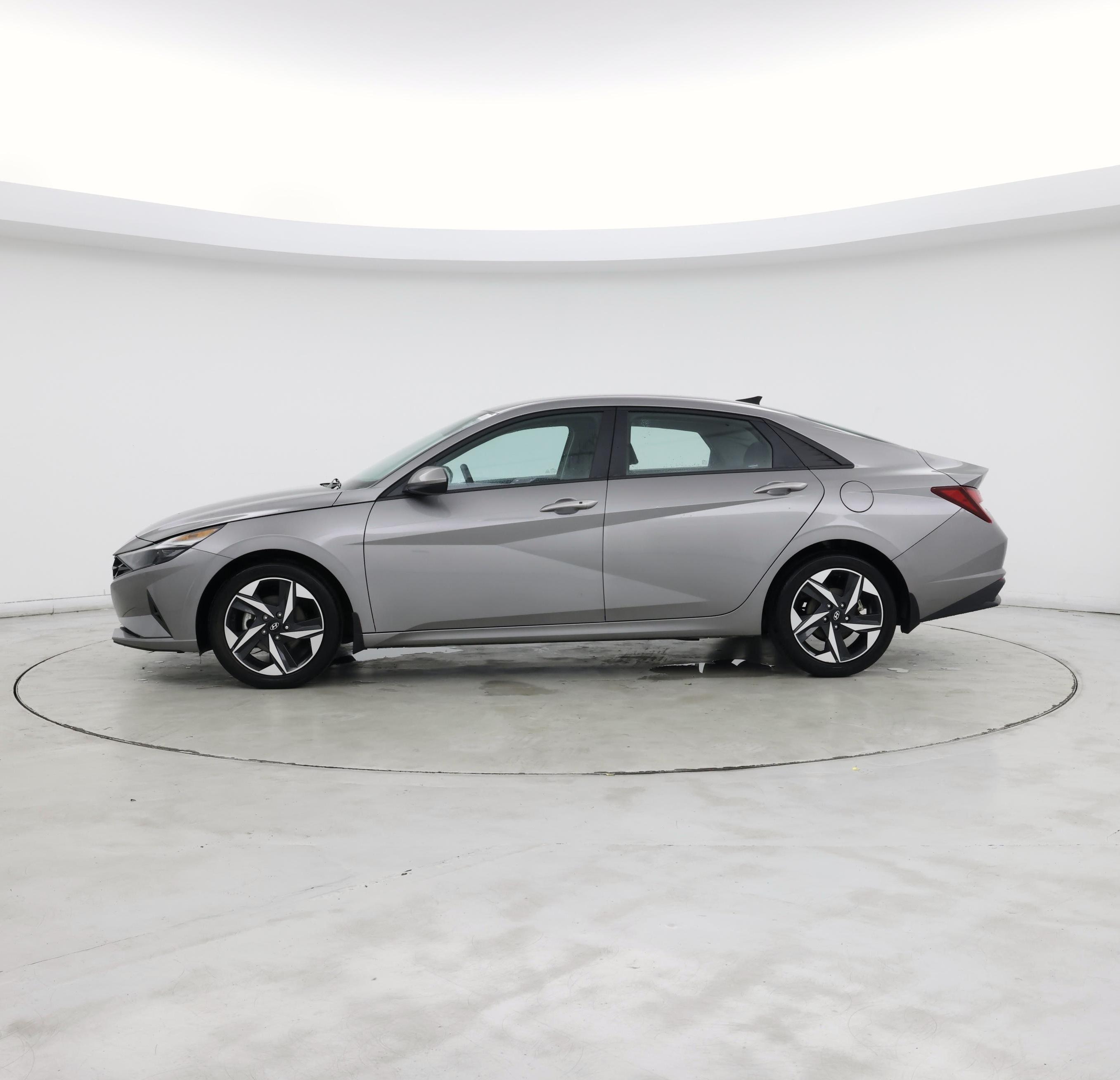 Thumbnail: 2023 Hyundai Elantra - 3