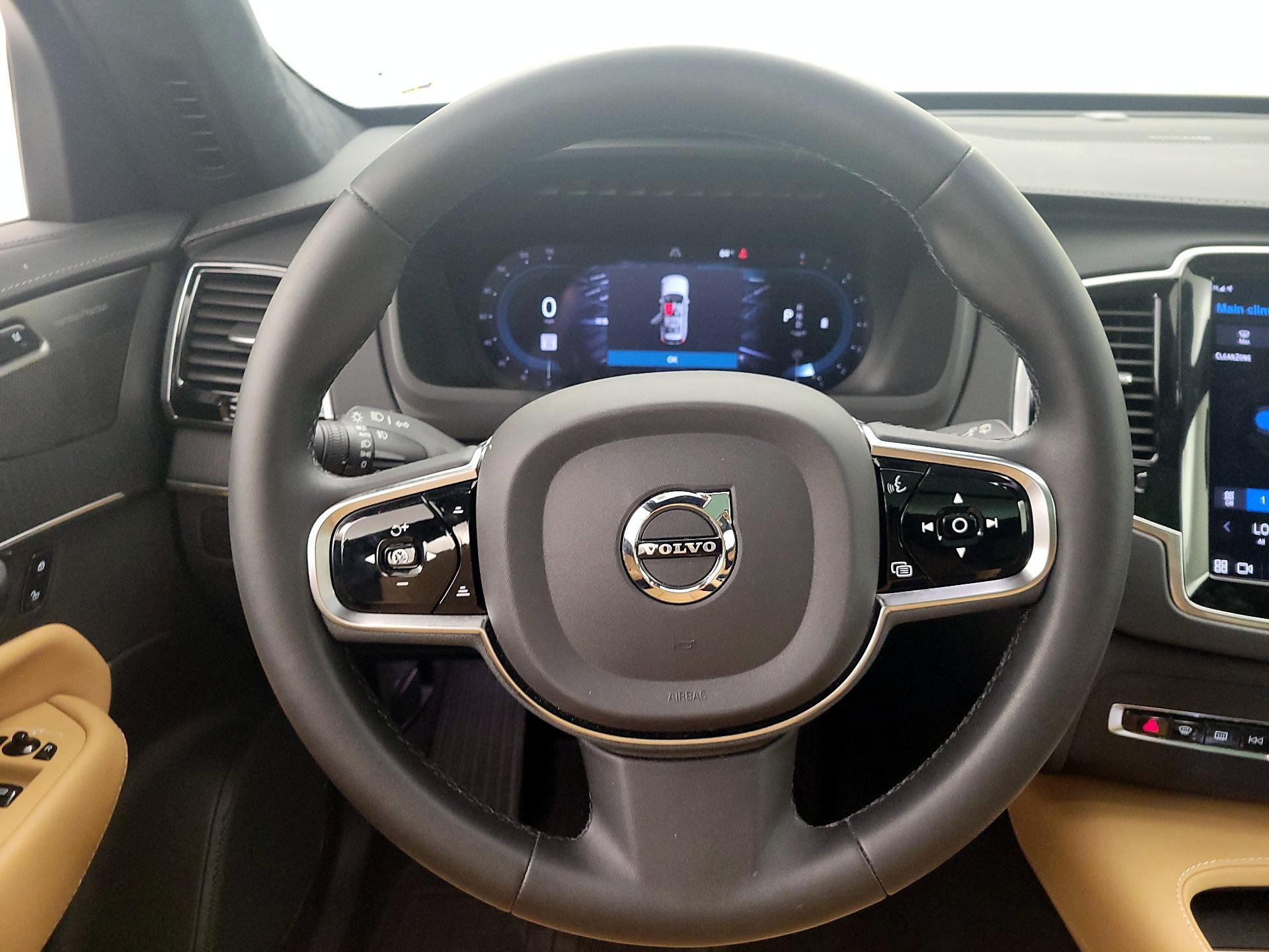 Thumbnail: 2023 Volvo XC90 - 10