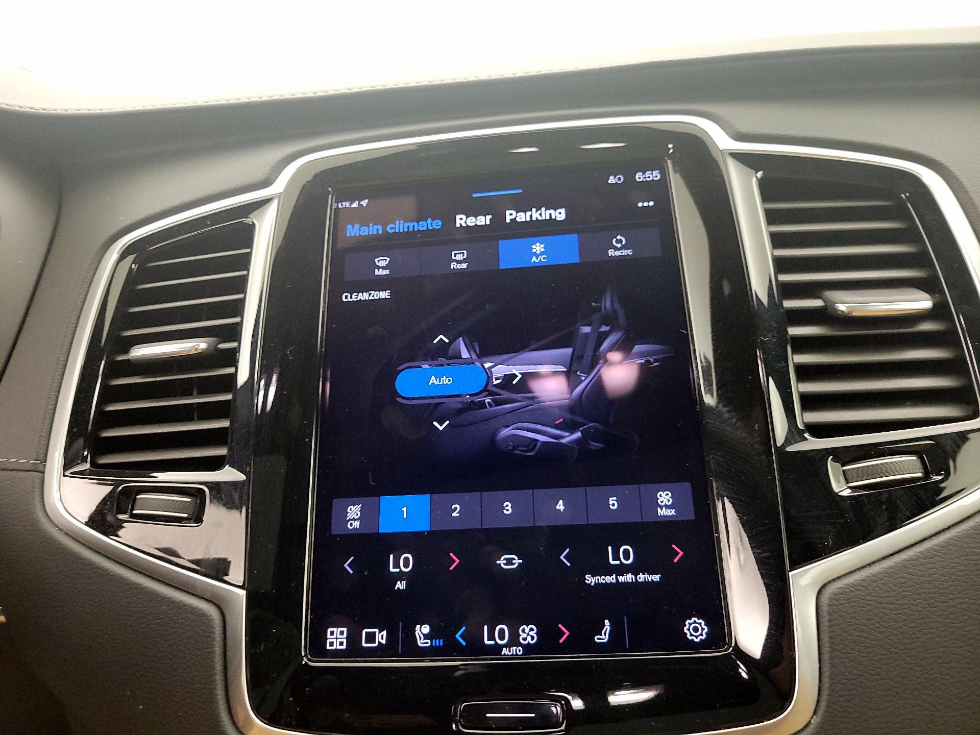 Thumbnail: 2023 Volvo XC90 - 17