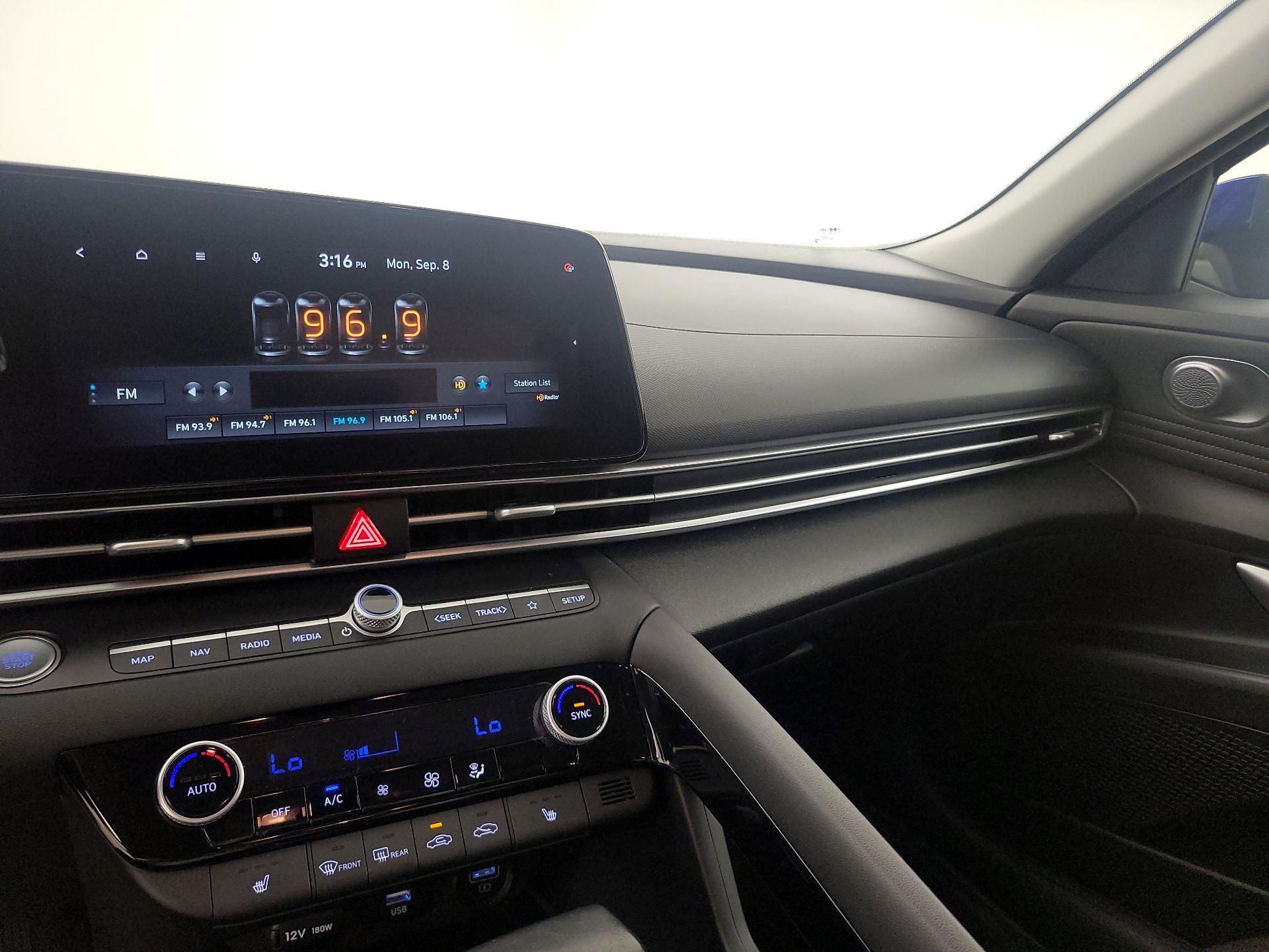 Thumbnail: 2023 Hyundai Elantra - 16