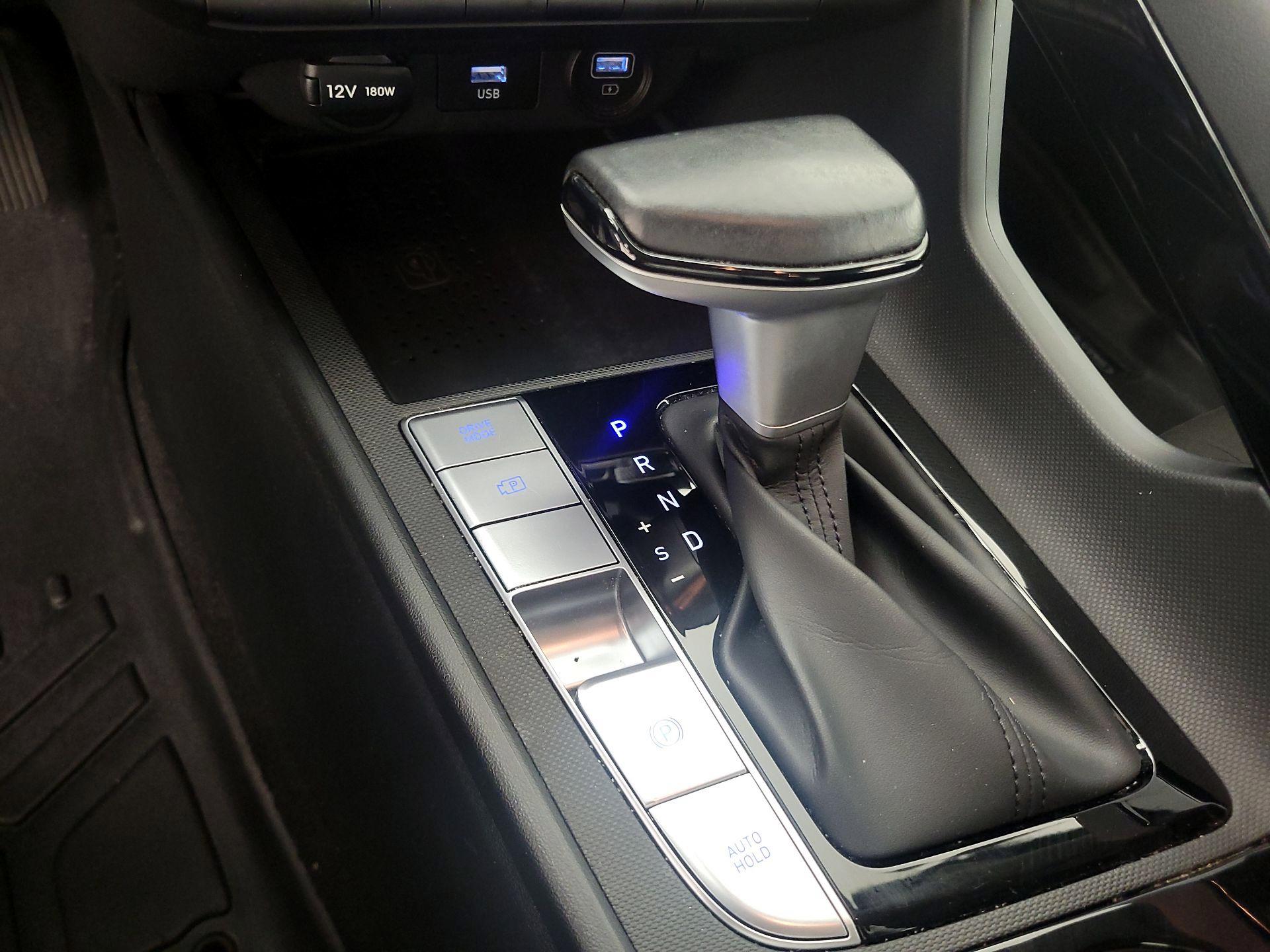 Thumbnail: 2023 Hyundai Elantra - 18