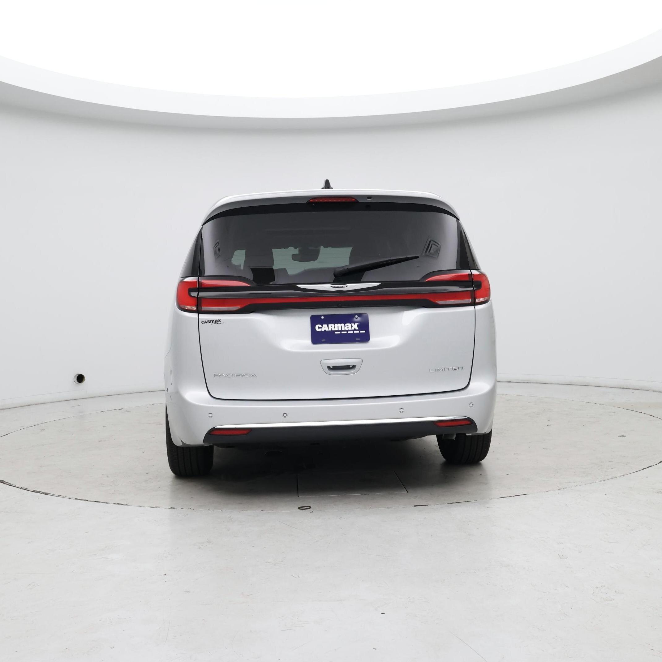 Thumbnail: 2024 Chrysler Pacifica - 6