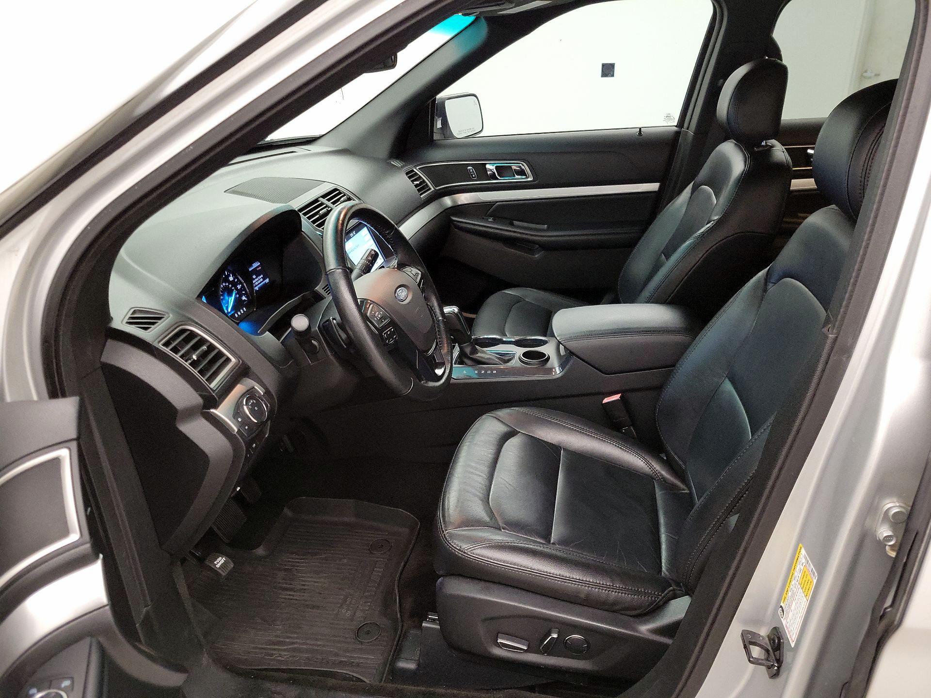 Thumbnail: 2017 Ford Explorer - 11