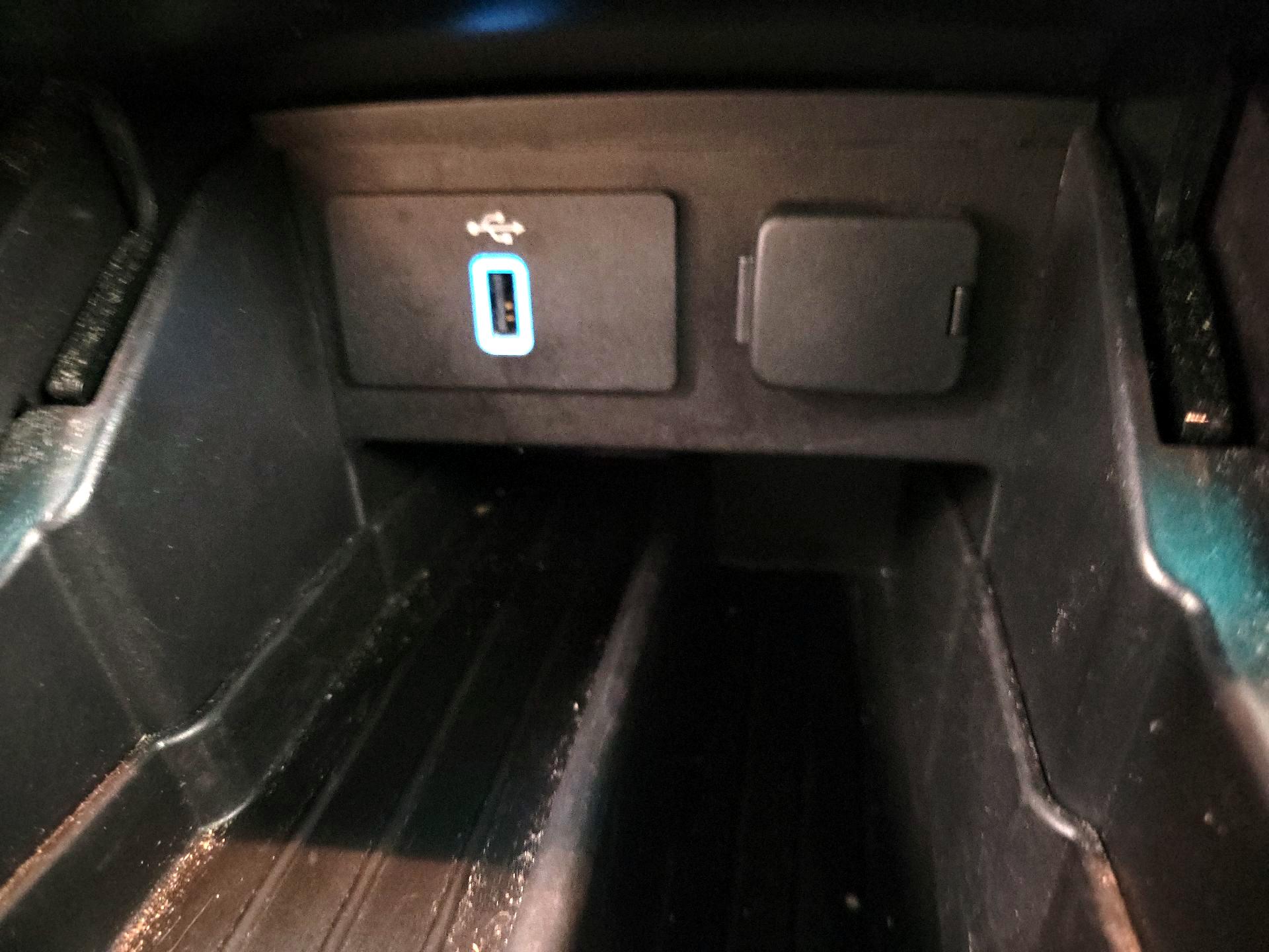 Thumbnail: 2017 Ford Explorer - 18