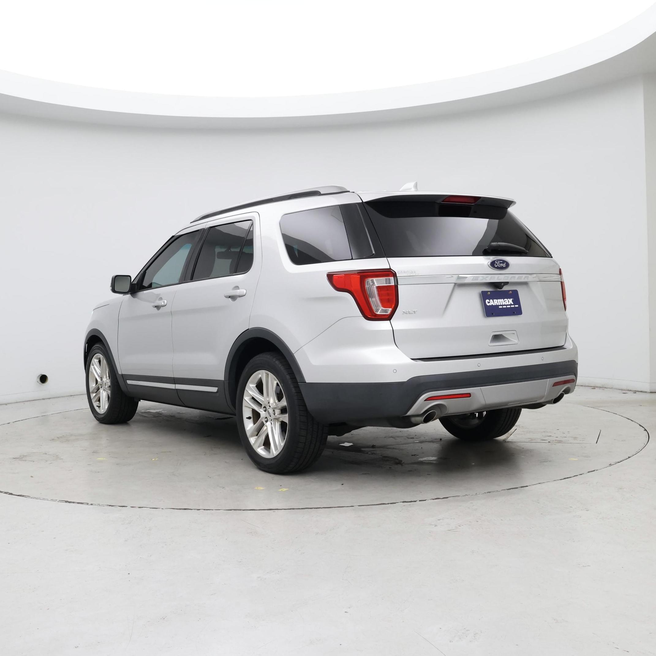 Thumbnail: 2017 Ford Explorer - 2