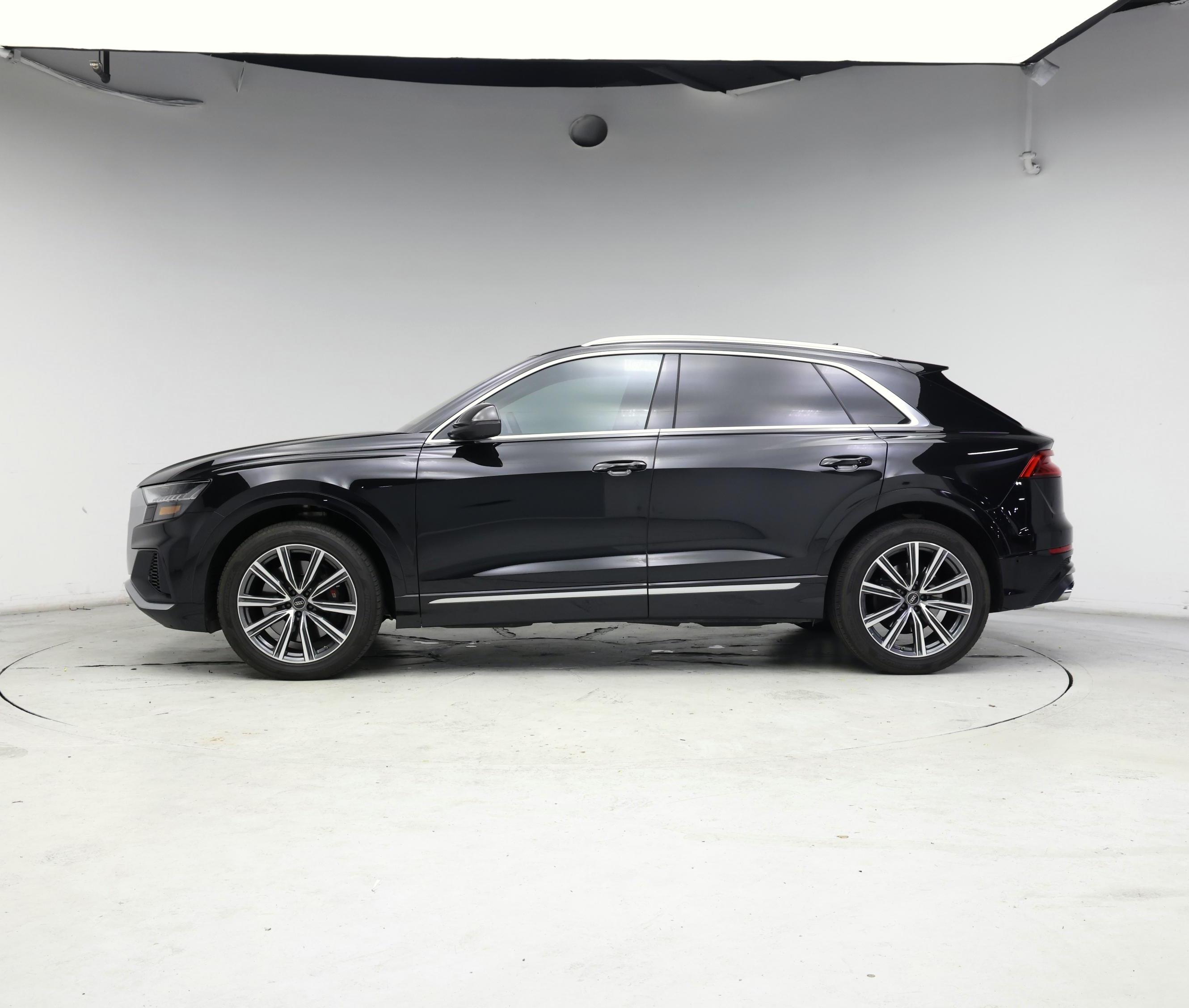Thumbnail: 2023 Audi SQ8 - 3