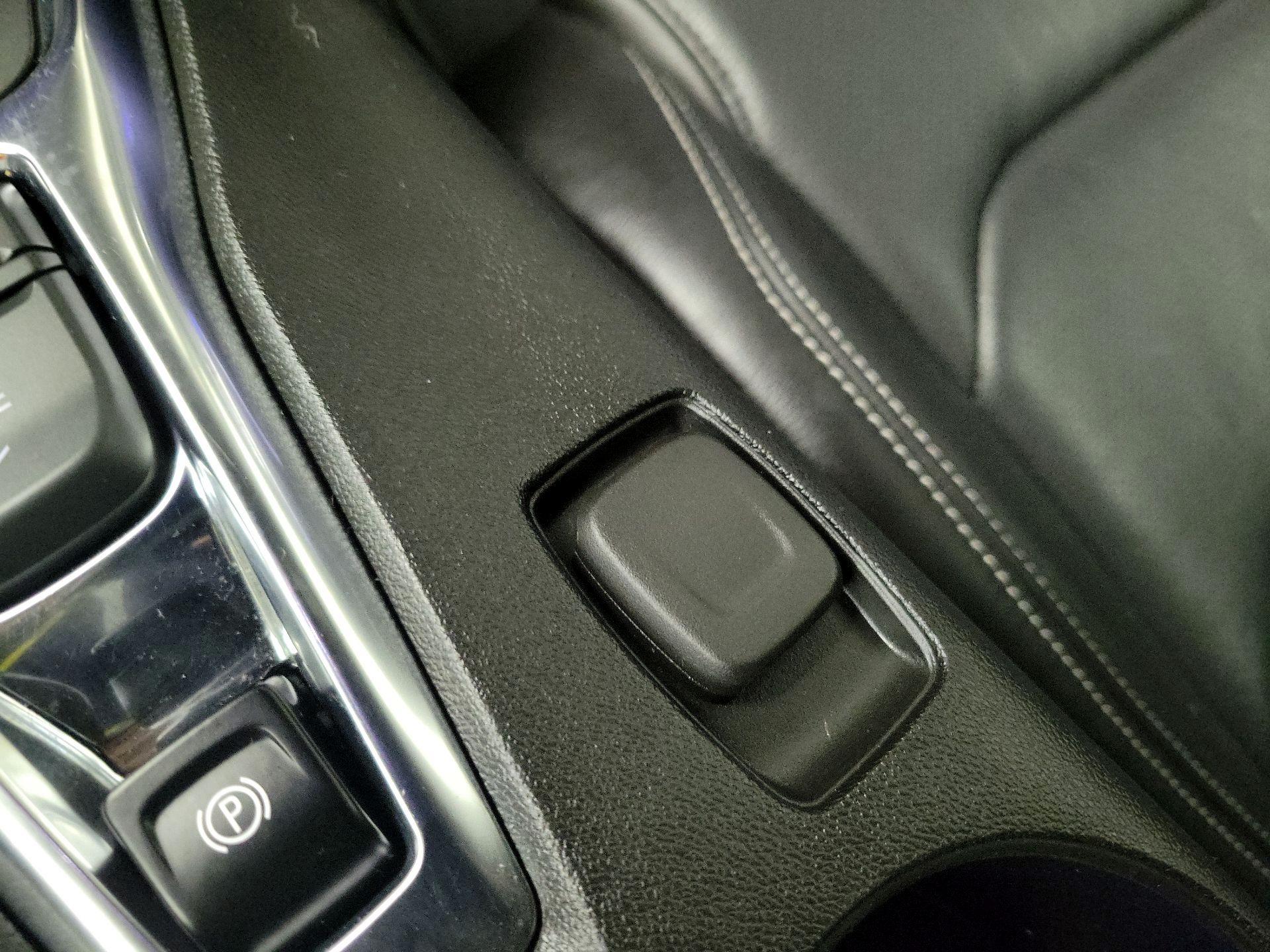 Thumbnail: 2022 Chevrolet Camaro - 17