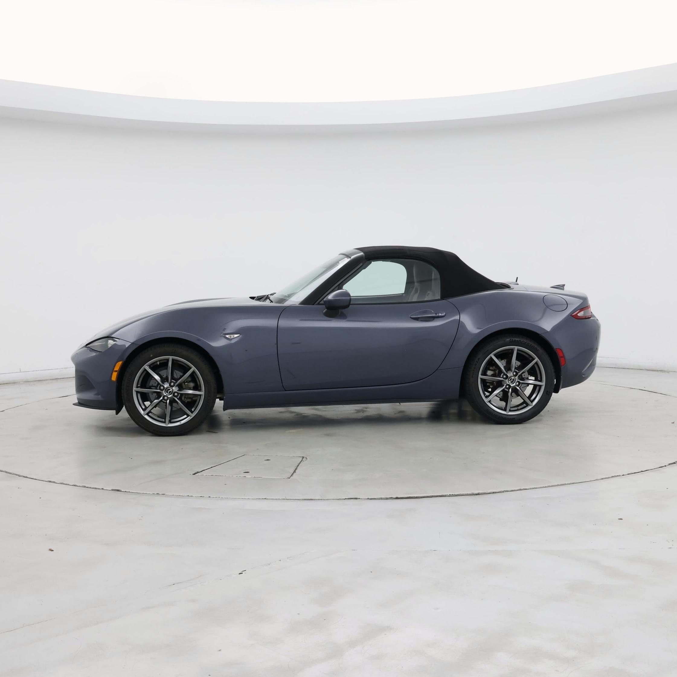Thumbnail: 2020 Mazda MX-5 Miata - 3
