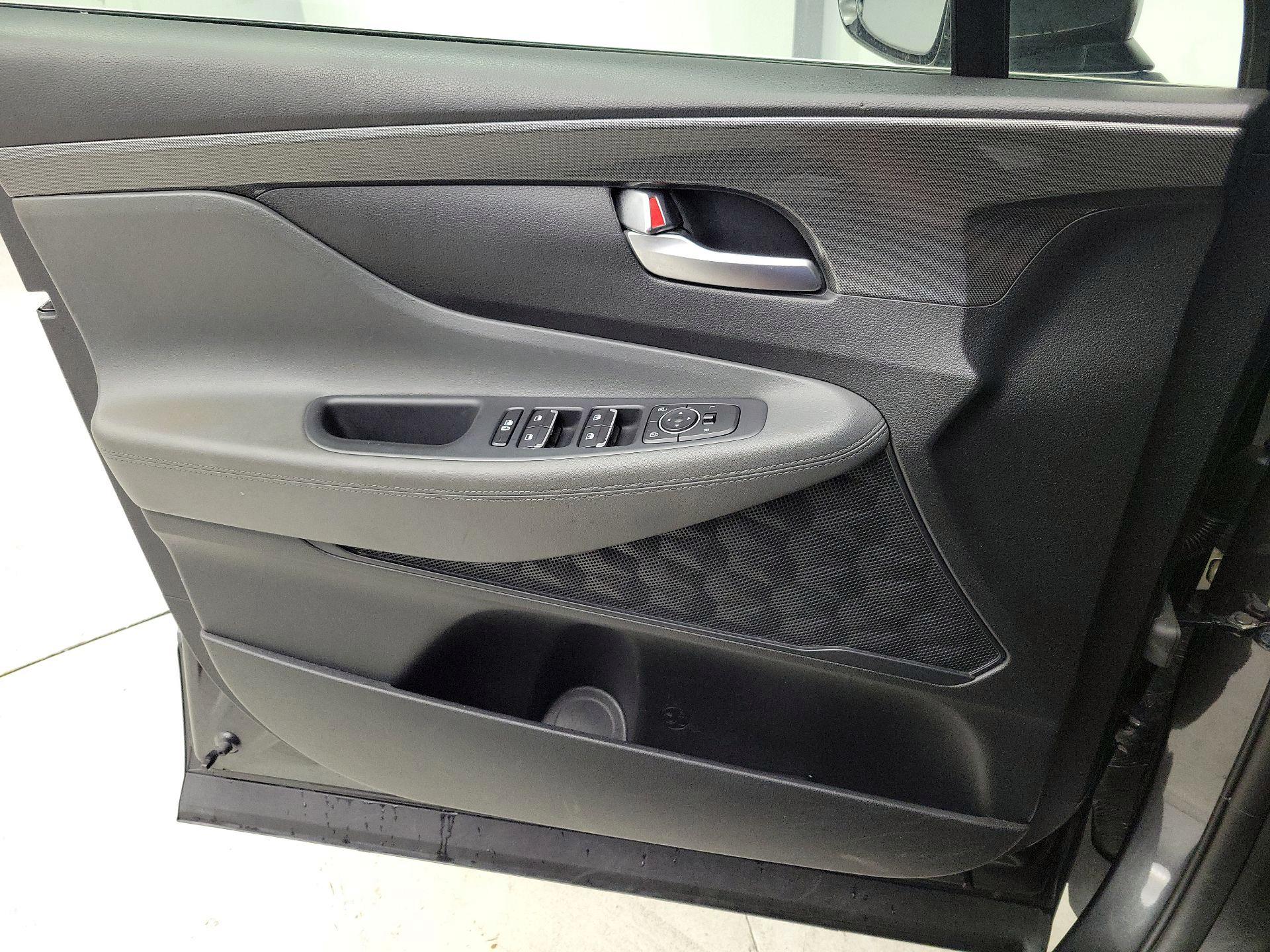 Thumbnail: 2023 Hyundai Santa Fe - 12