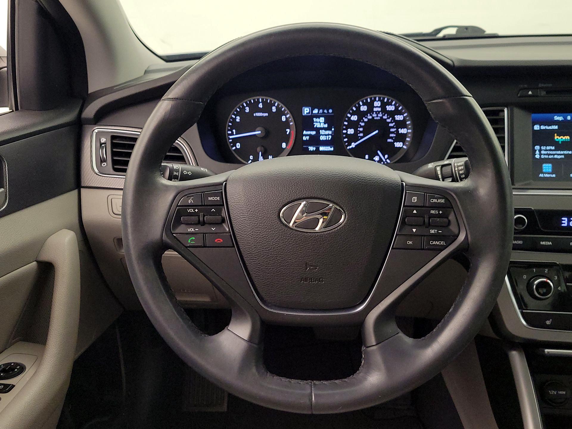 Thumbnail: 2017 Hyundai Sonata - 10