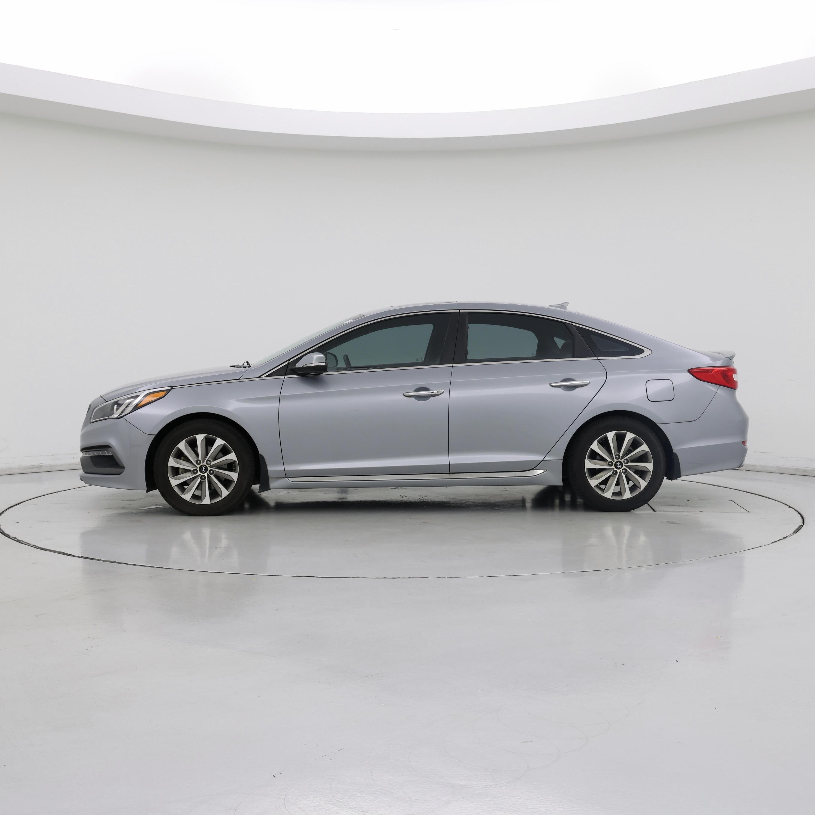 Thumbnail: 2017 Hyundai Sonata - 3