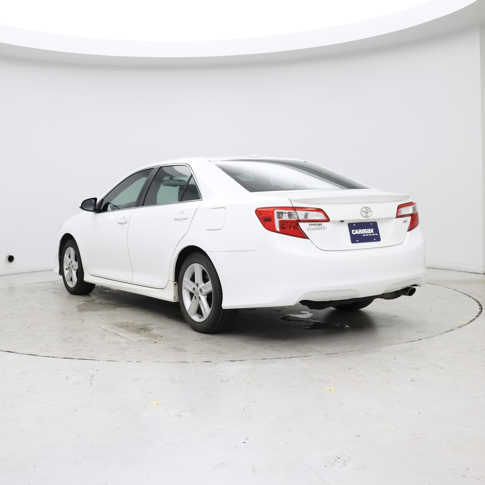 Thumbnail: 2014 Toyota Camry - 2