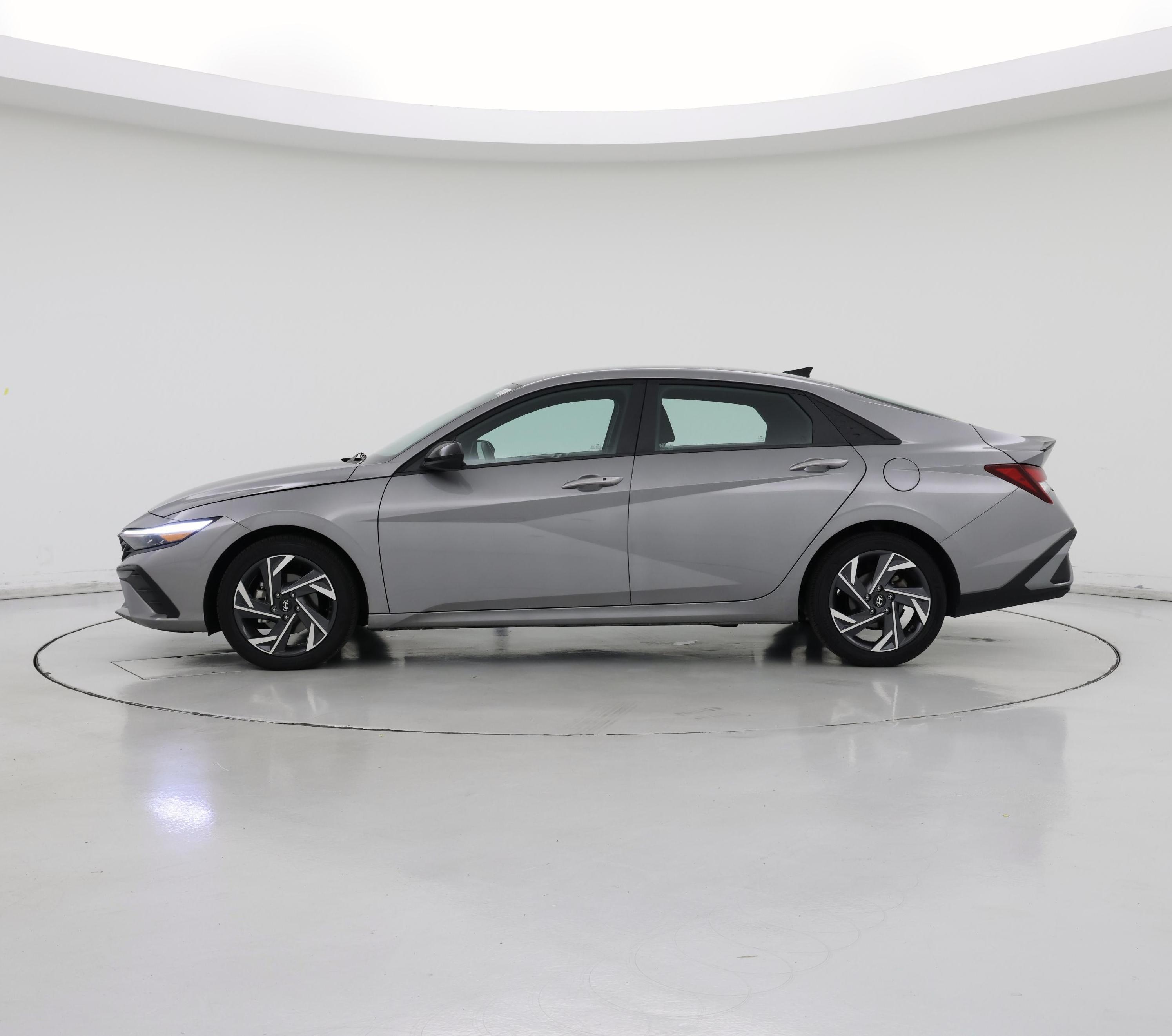 Thumbnail: 2025 Hyundai Elantra - 3