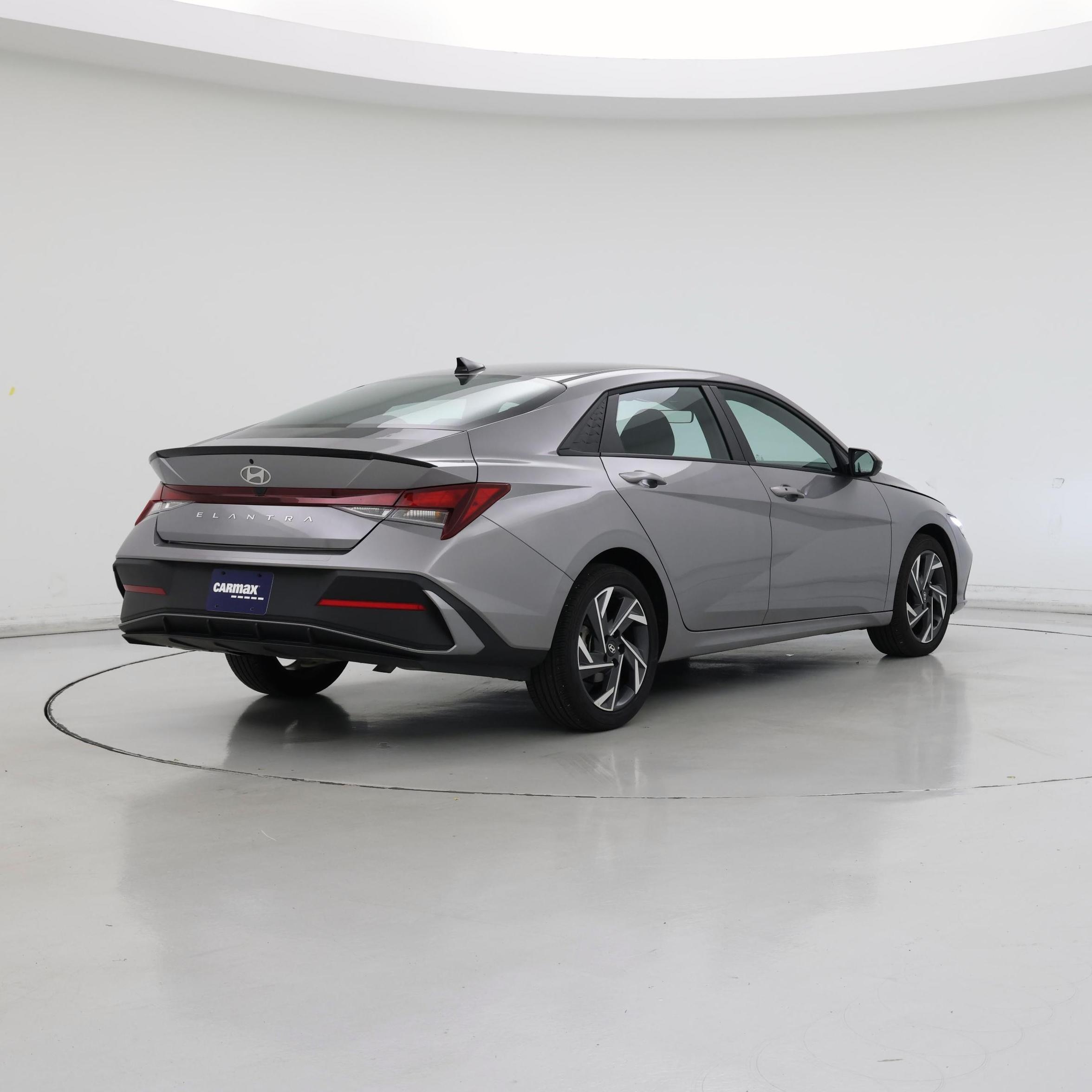 Thumbnail: 2025 Hyundai Elantra - 8