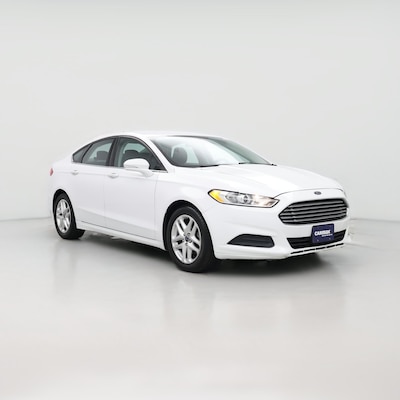 White 2016 Ford Fusion SE