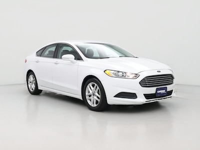 White 2016 Ford Fusion SE