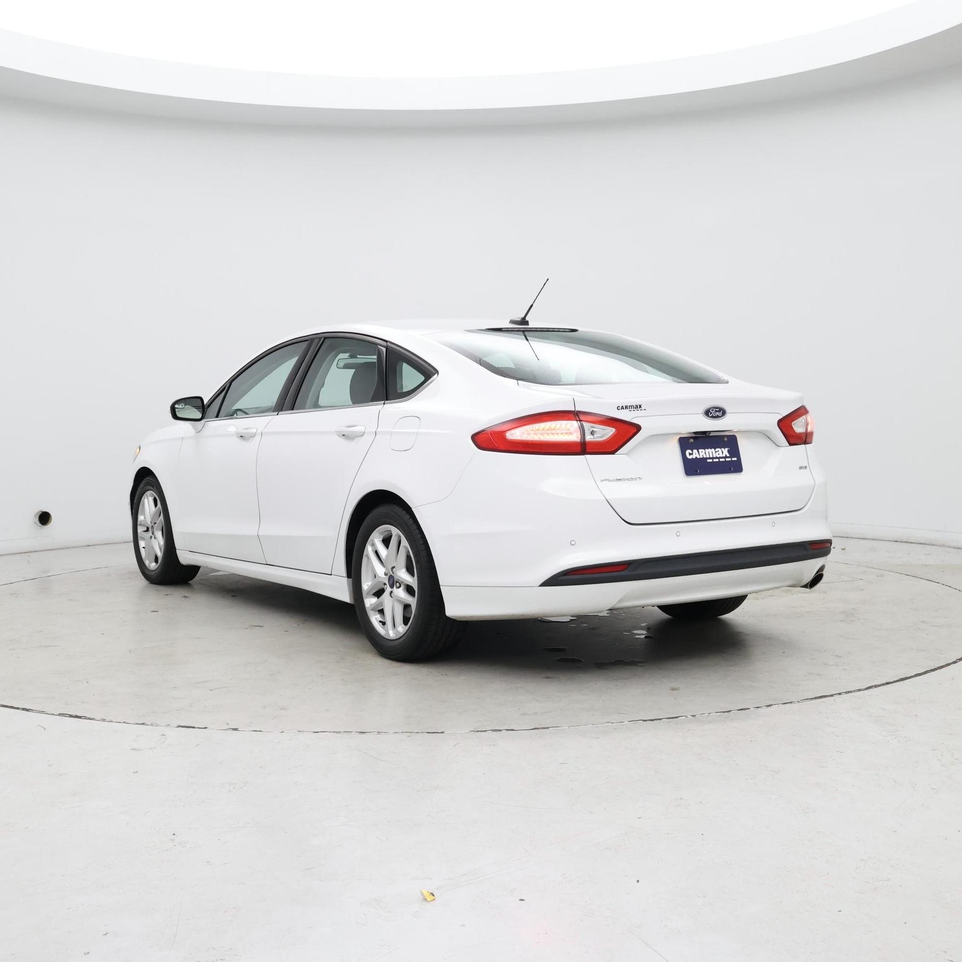 Thumbnail: 2016 Ford Fusion - 2