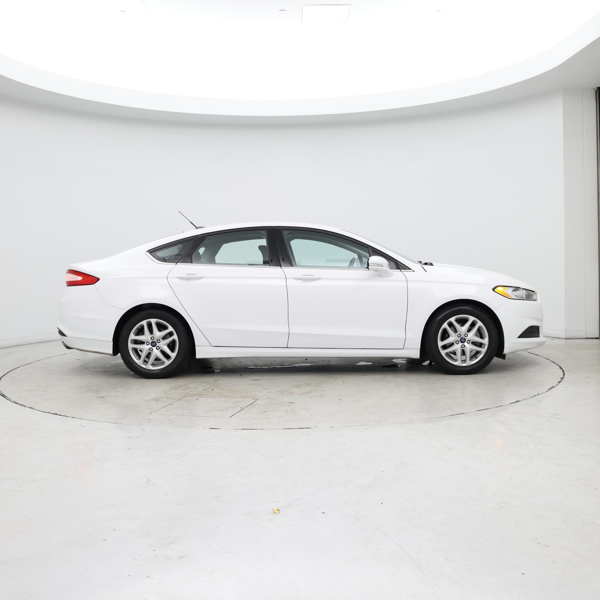 Thumbnail: 2016 Ford Fusion - 7