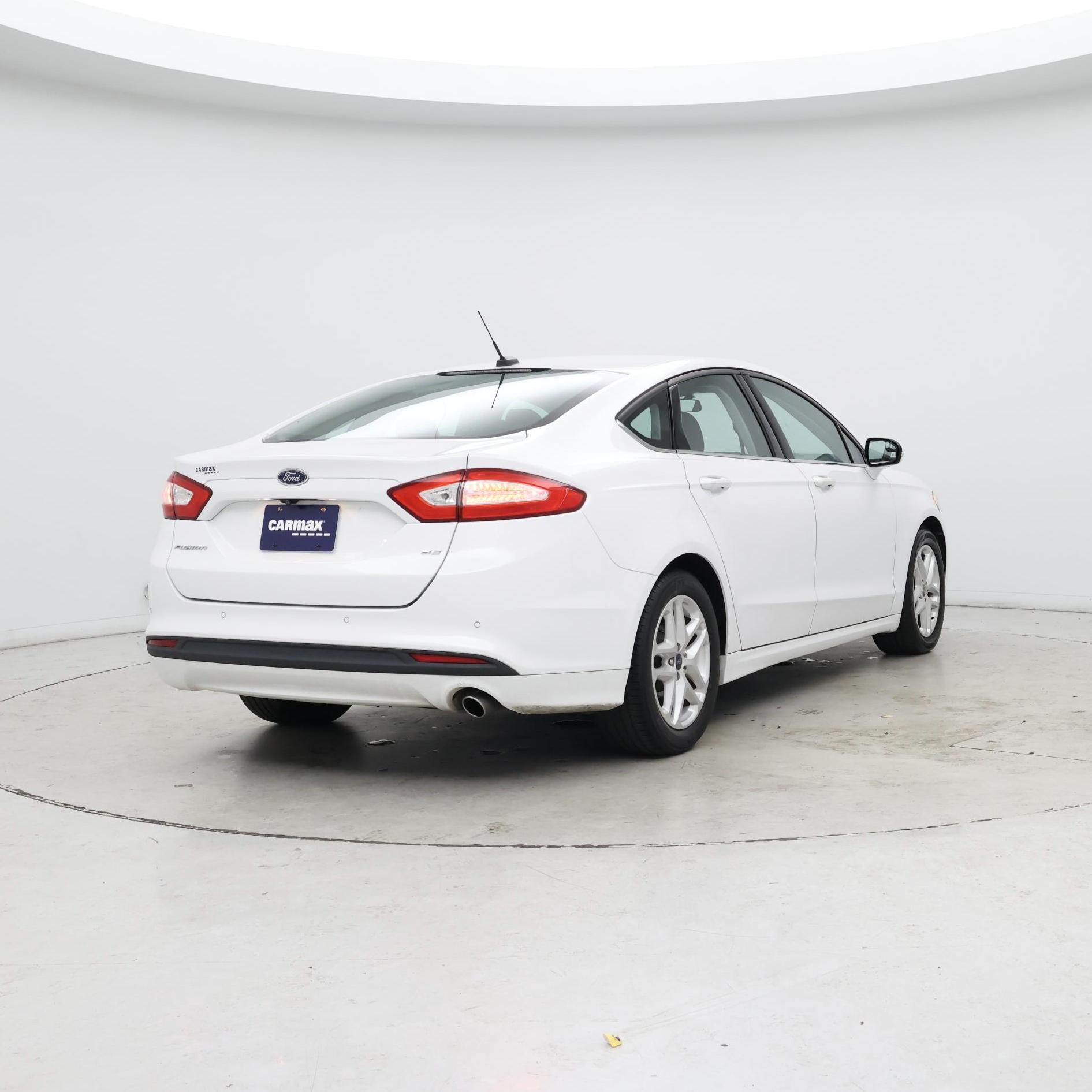 Thumbnail: 2016 Ford Fusion - 8
