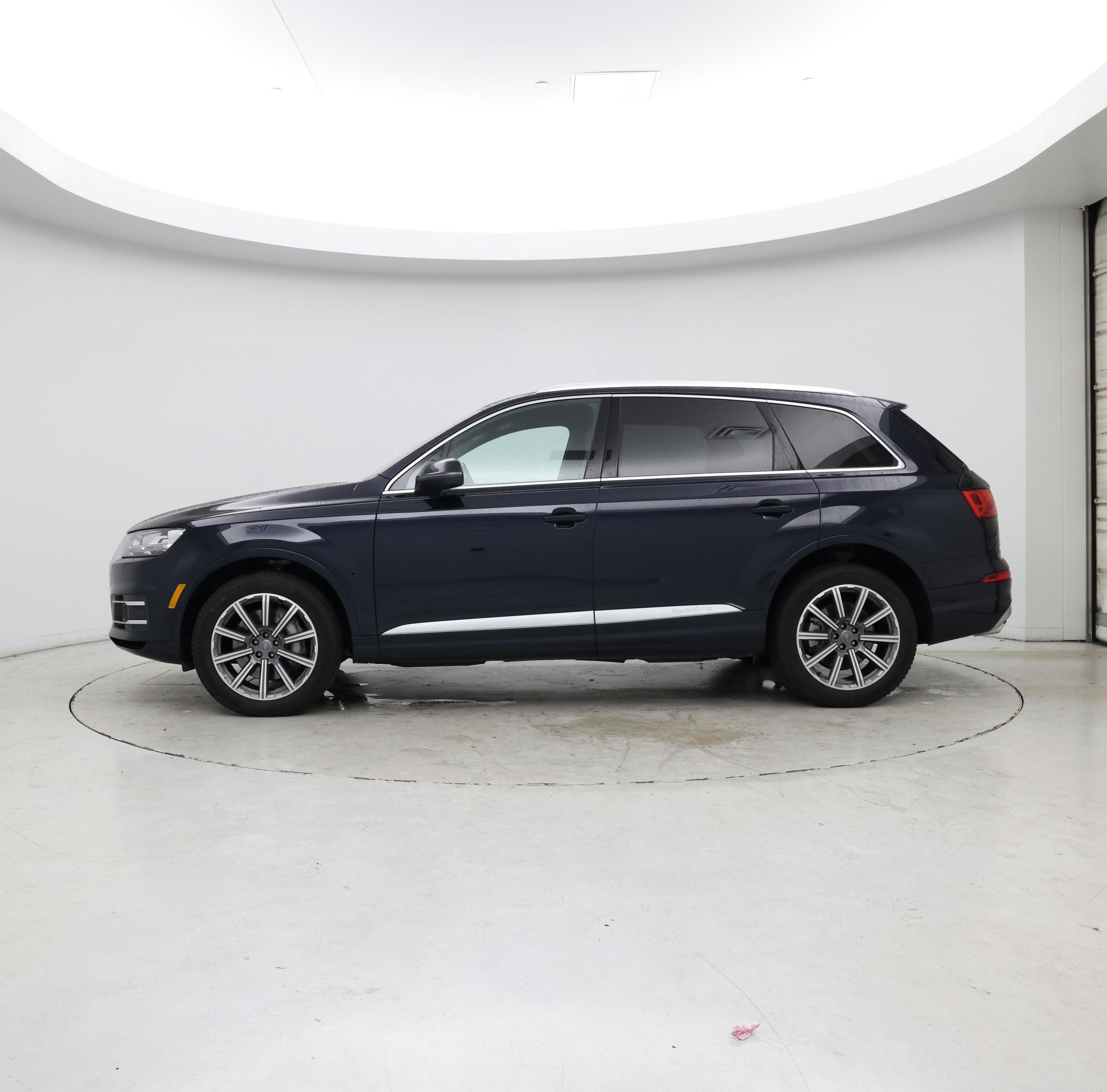 Thumbnail: 2018 Audi Q7 - 3
