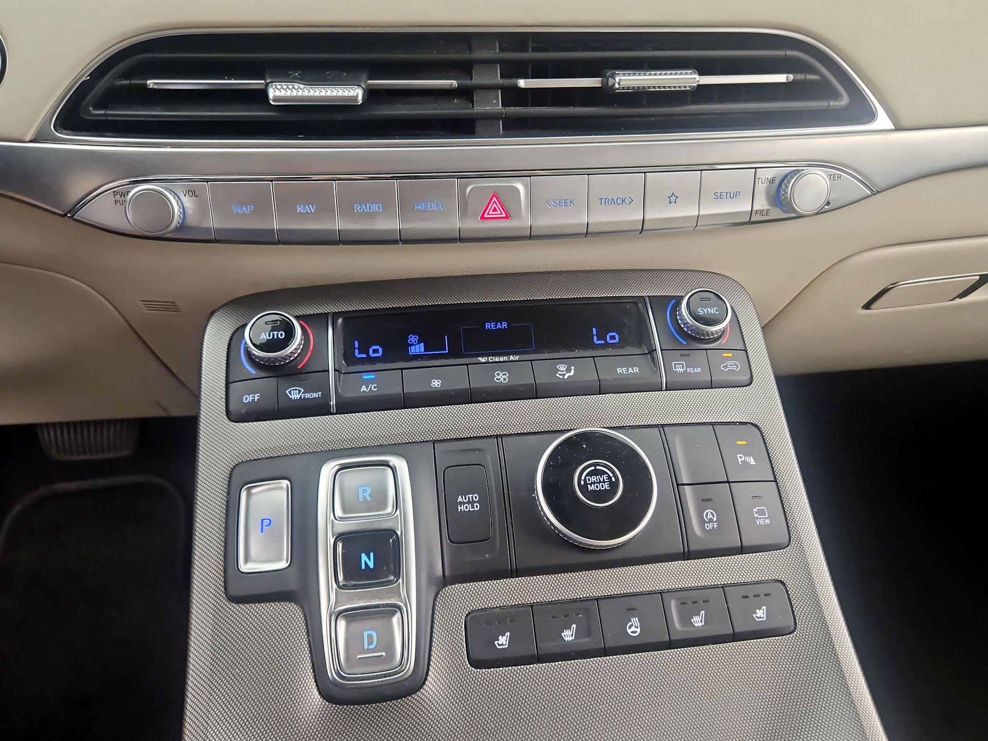 Thumbnail: 2020 Hyundai Palisade - 16