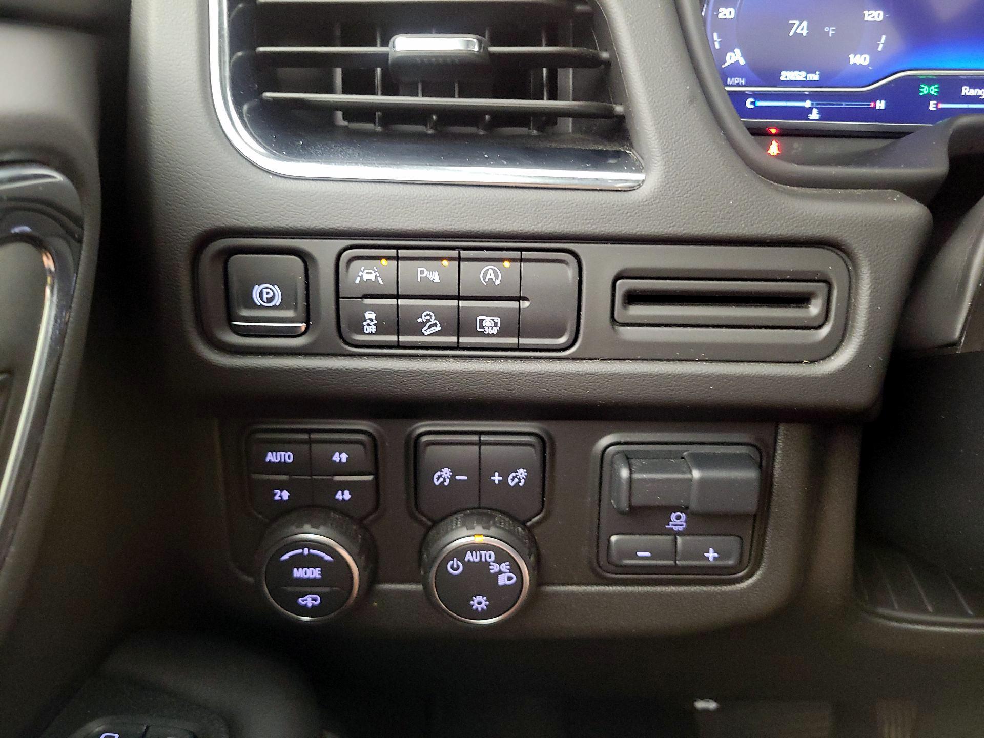 Thumbnail: 2024 Chevrolet Tahoe - 13
