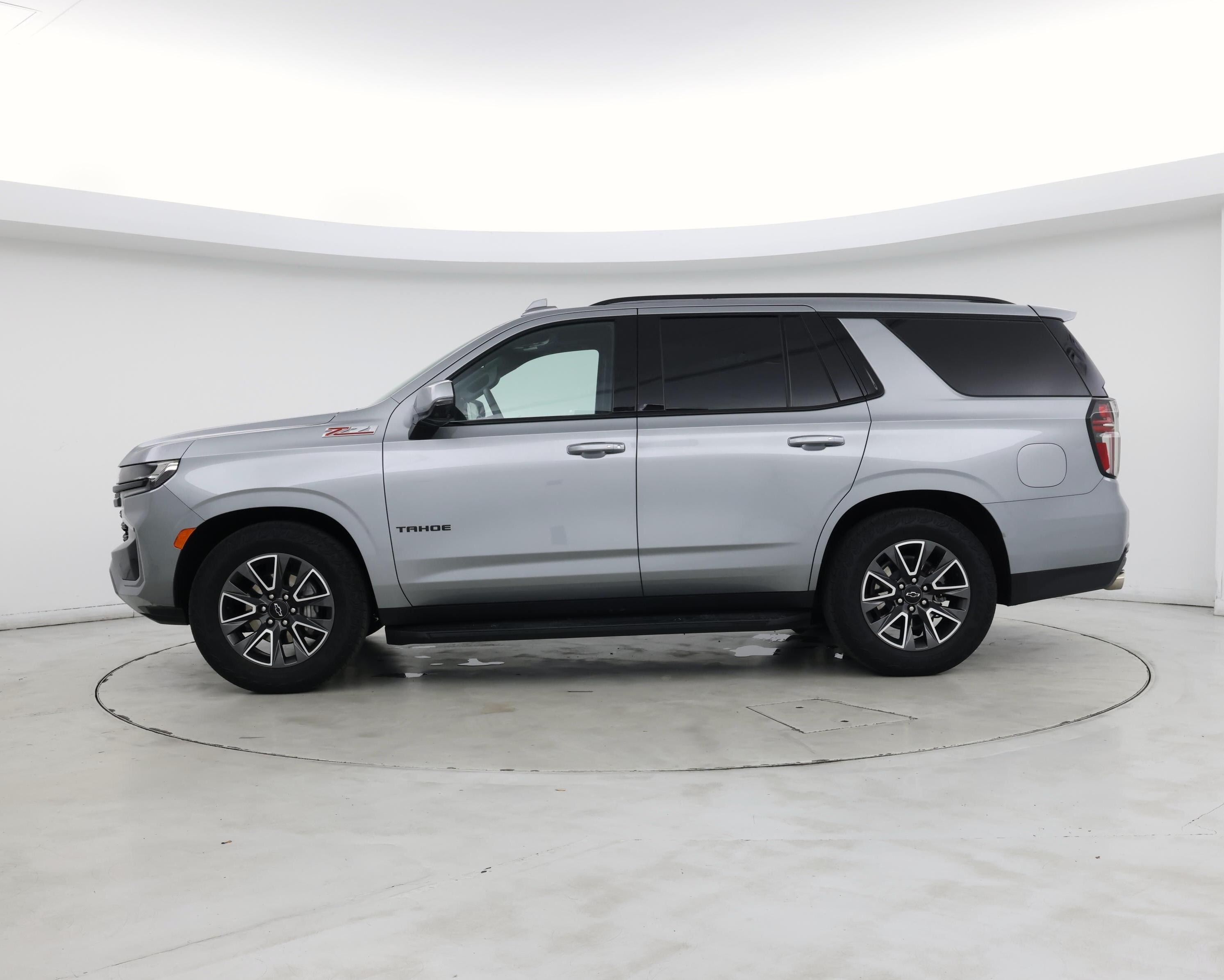 Thumbnail: 2024 Chevrolet Tahoe - 3