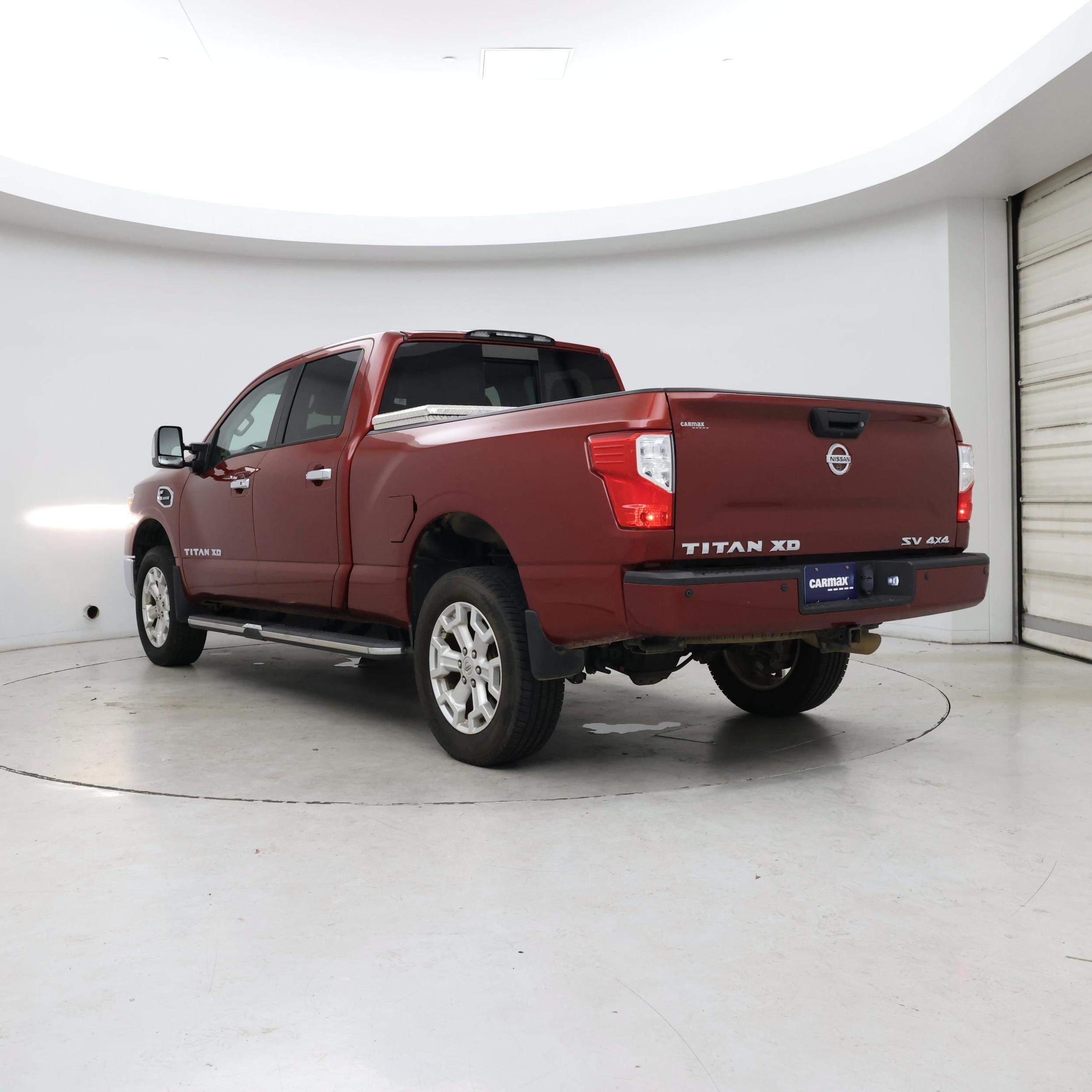 Thumbnail: 2018 Nissan Titan - 2