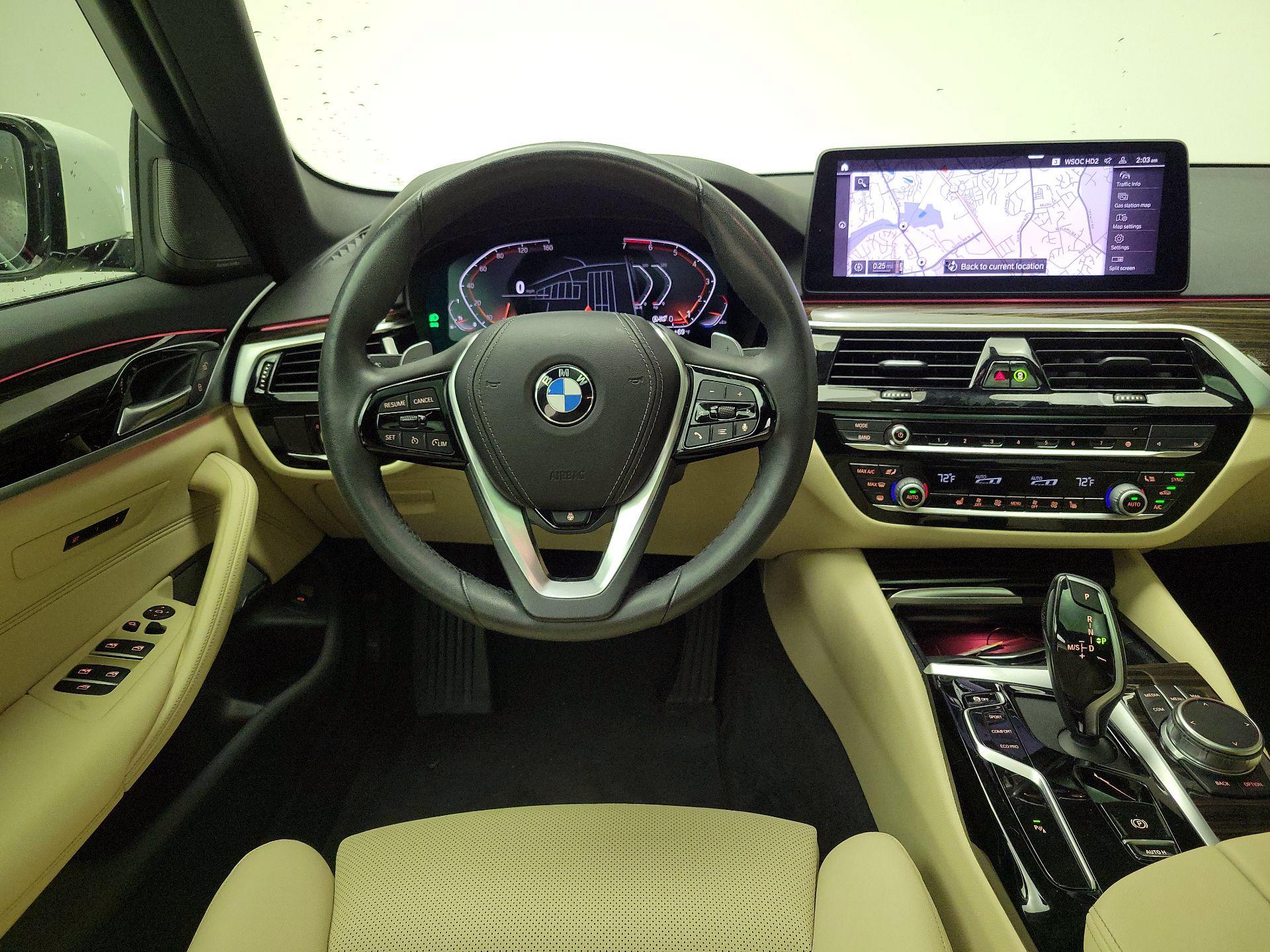 Thumbnail: 2021 BMW 5 Series - 10