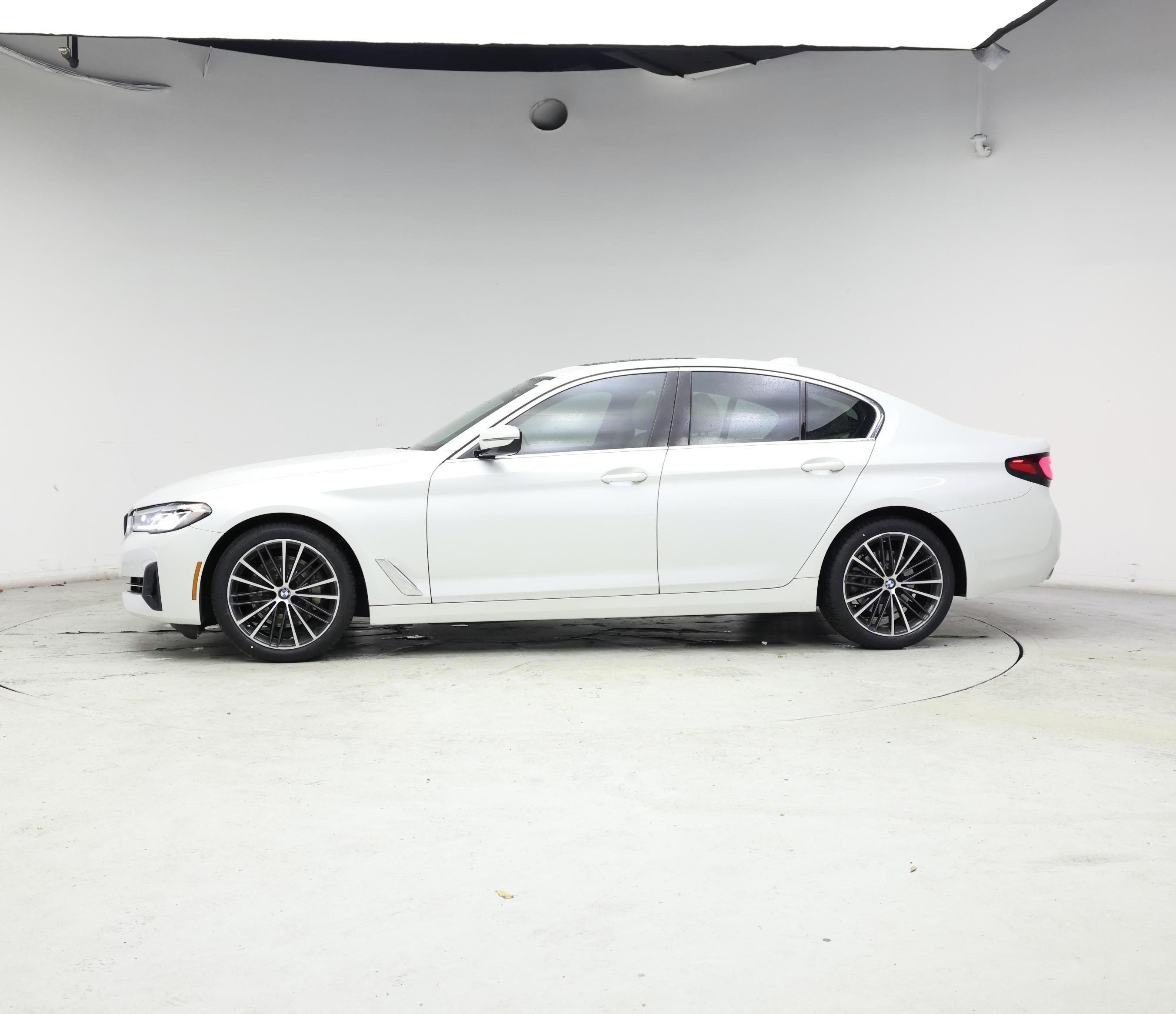 Thumbnail: 2021 BMW 5 Series - 3
