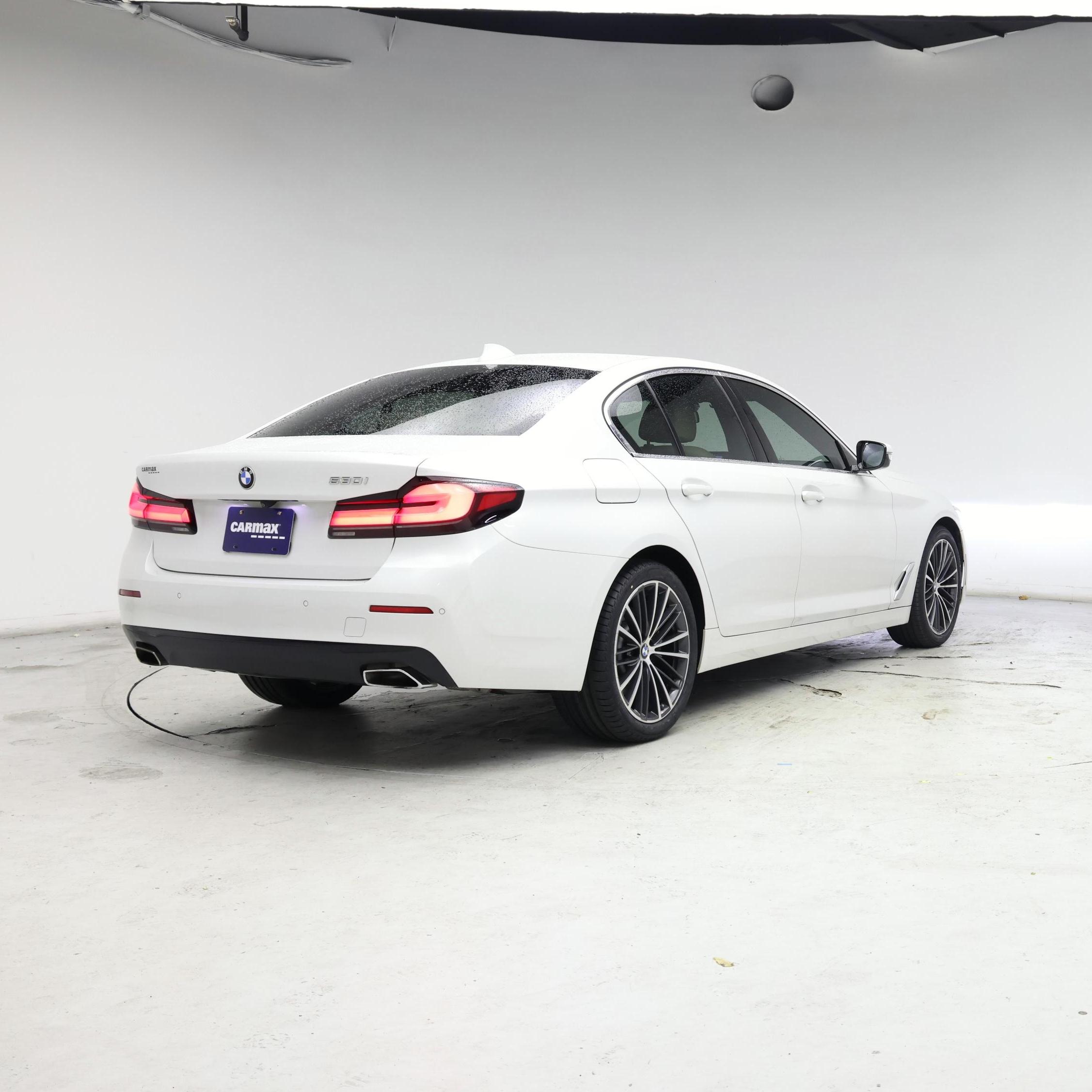 Thumbnail: 2021 BMW 5 Series - 8