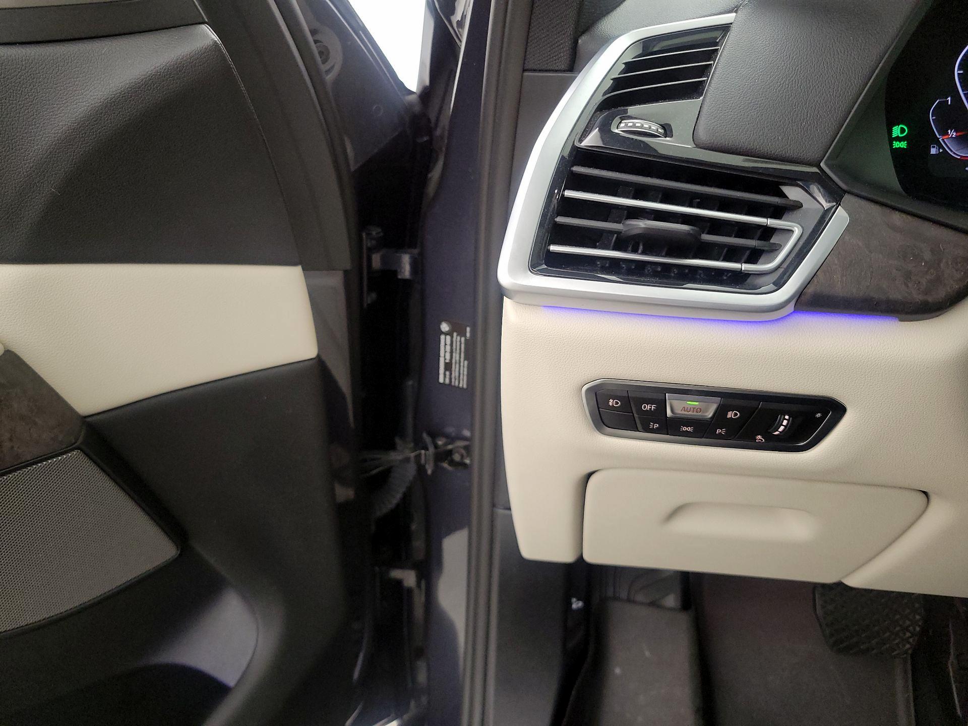 Thumbnail: 2020 BMW X5 - 13