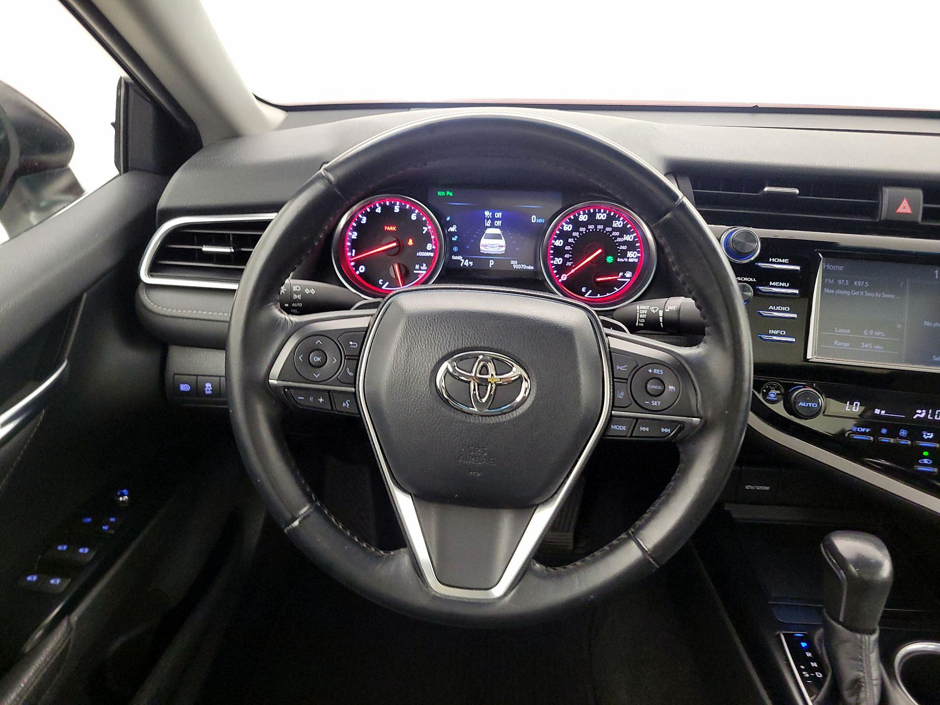 Thumbnail: 2018 Toyota Camry - 10