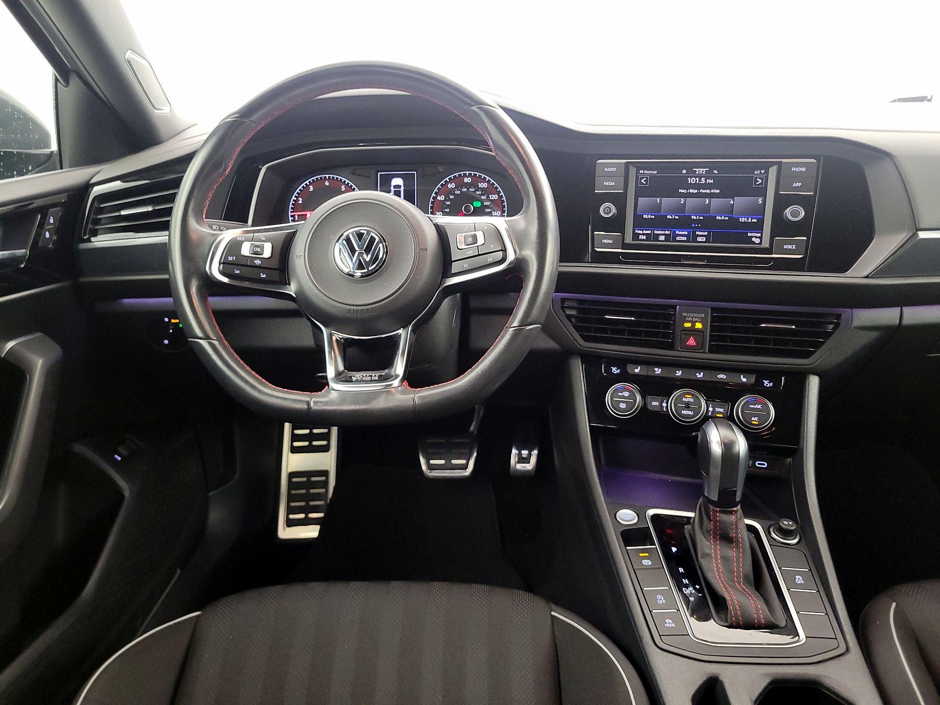 Thumbnail: 2020 Volkswagen Jetta - 10
