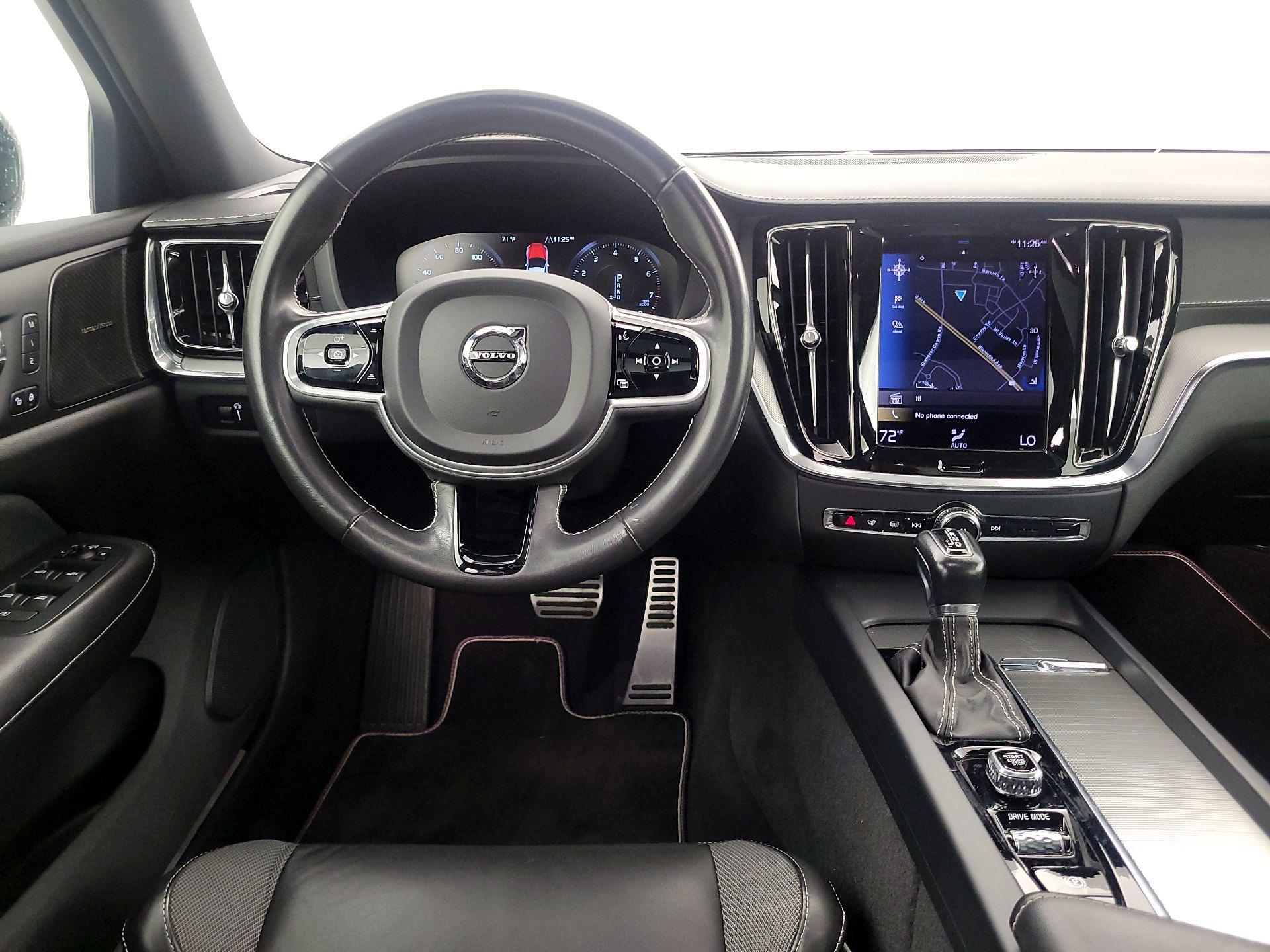 Thumbnail: 2021 Volvo S60 - 10