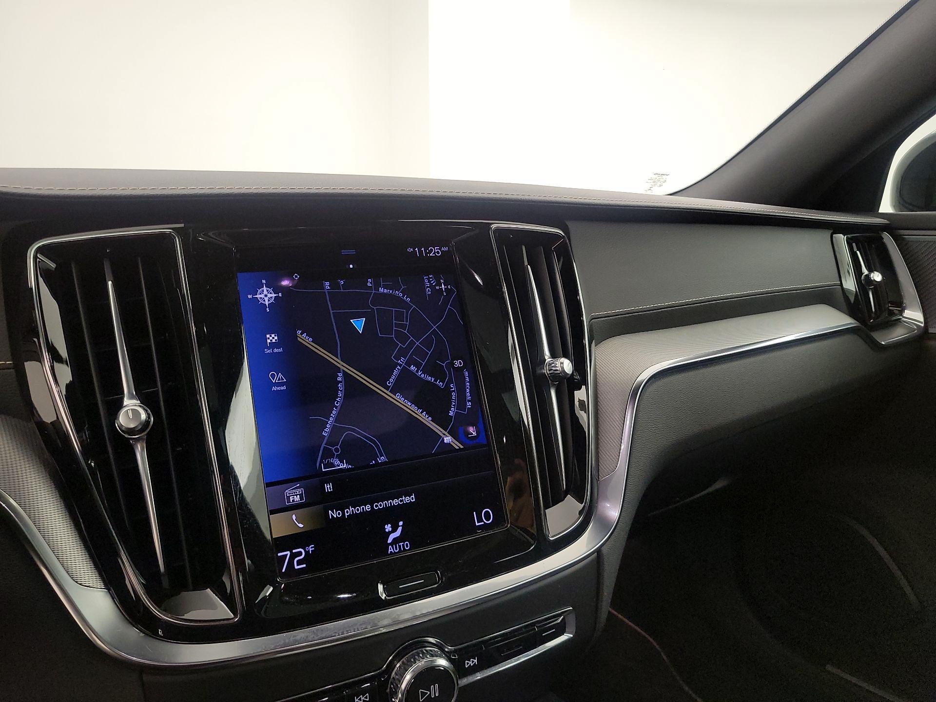 Thumbnail: 2021 Volvo S60 - 14