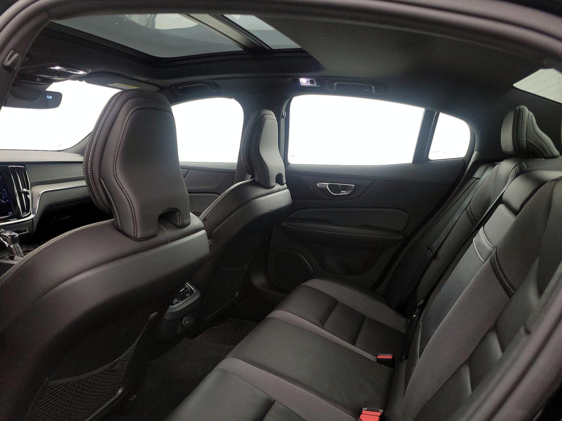 Thumbnail: 2021 Volvo S60 - 20