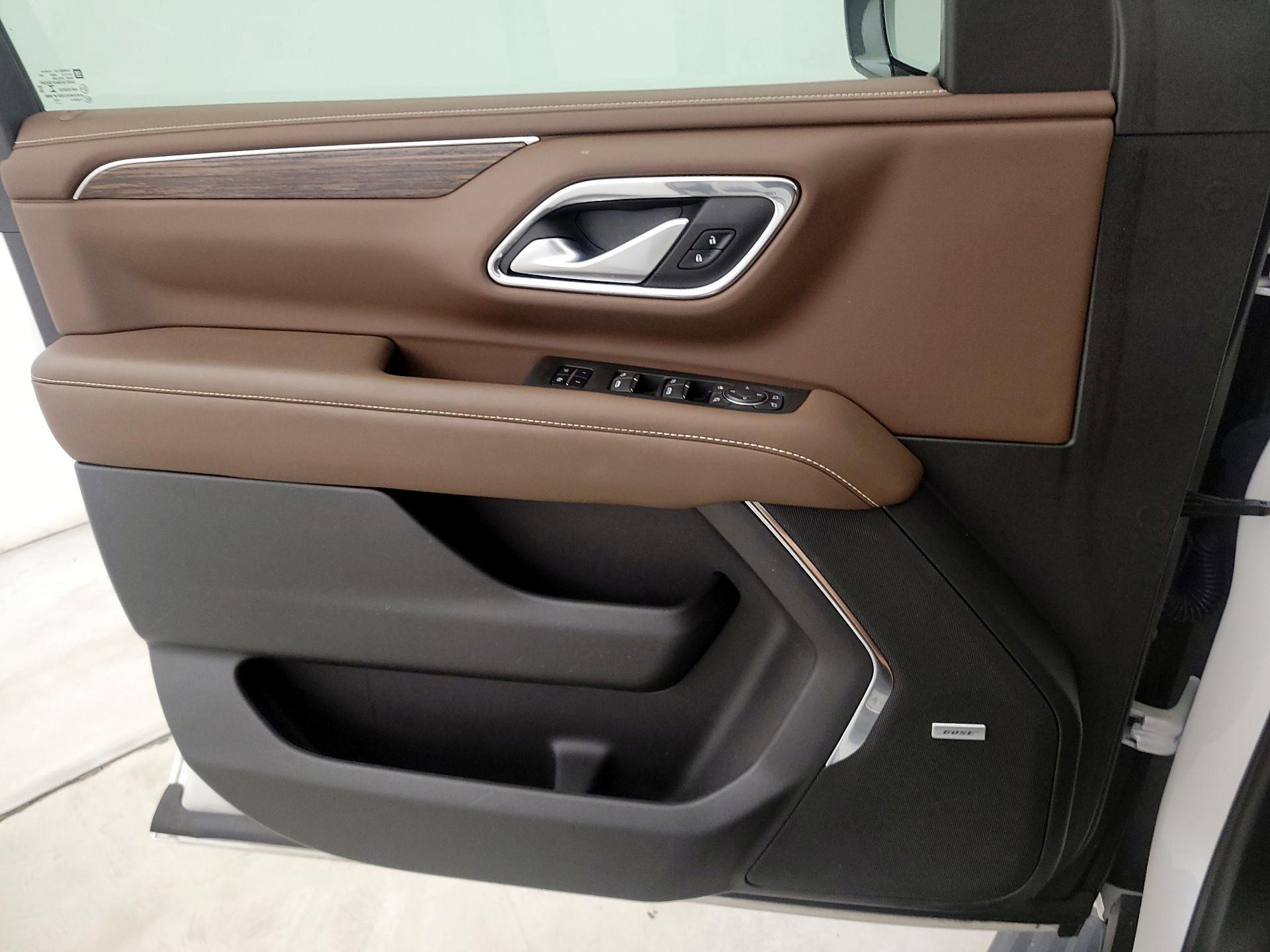Thumbnail: 2022 Chevrolet Tahoe - 12