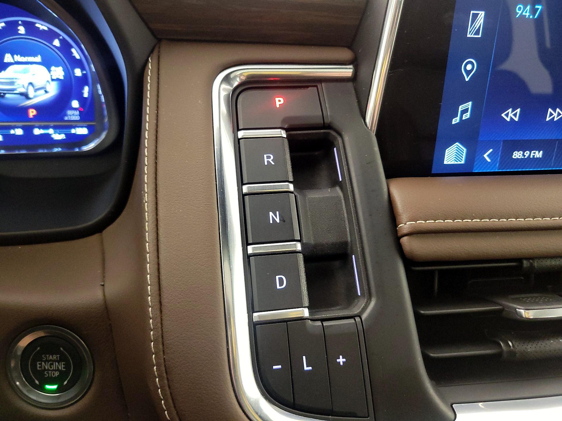 Thumbnail: 2022 Chevrolet Tahoe - 18