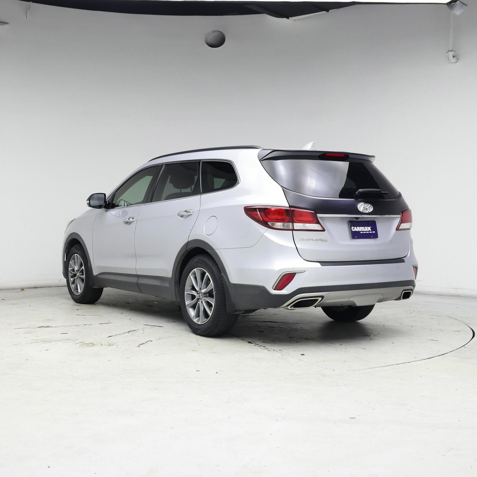 Thumbnail: 2018 Hyundai Santa Fe - 2