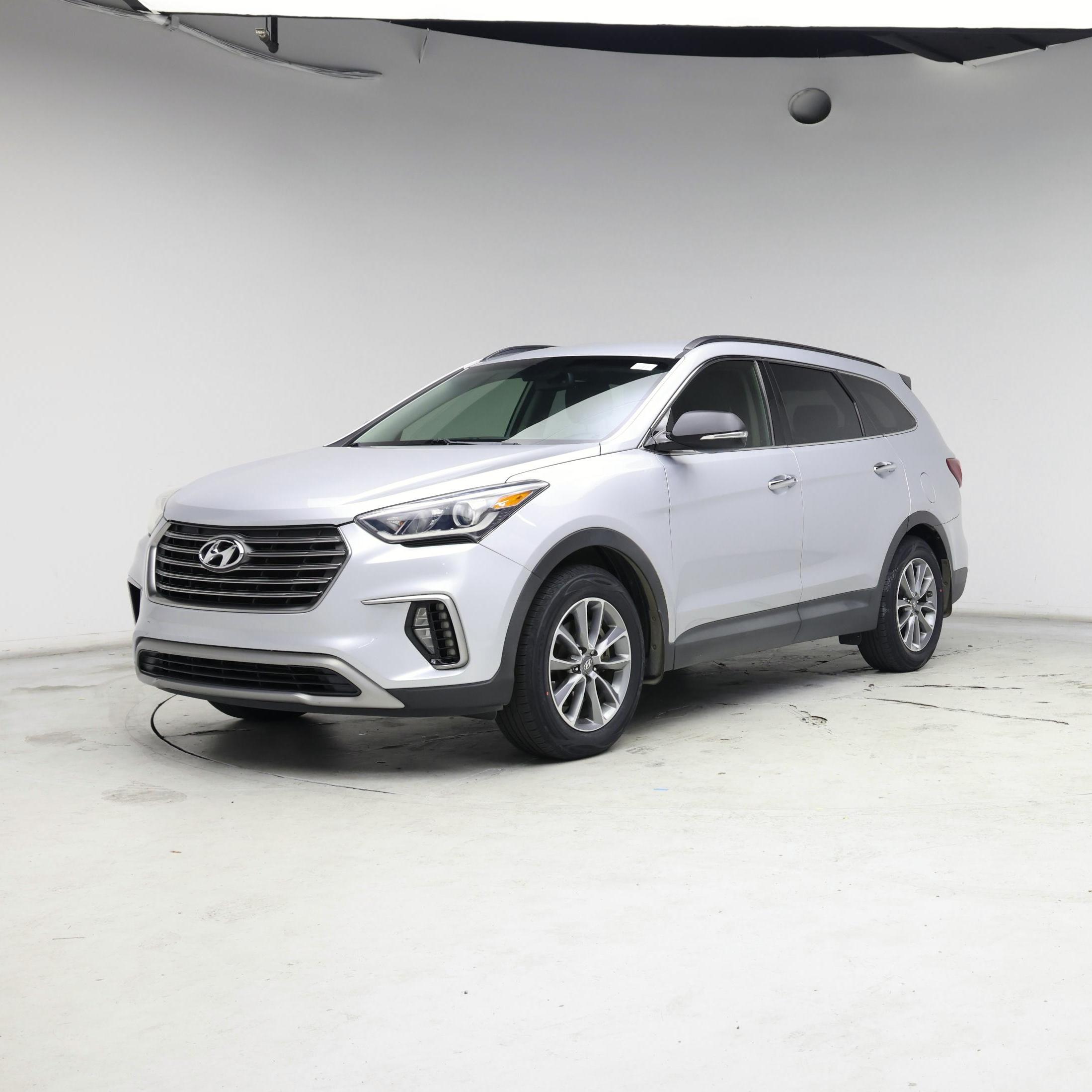 Thumbnail: 2018 Hyundai Santa Fe - 4